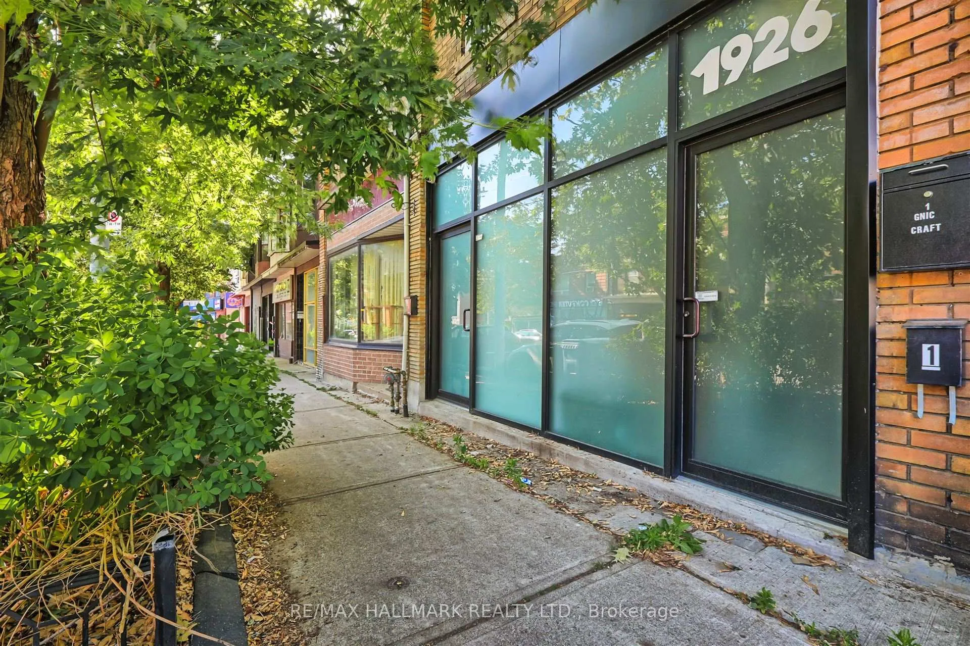 Front of 1926 Gerrard Street E