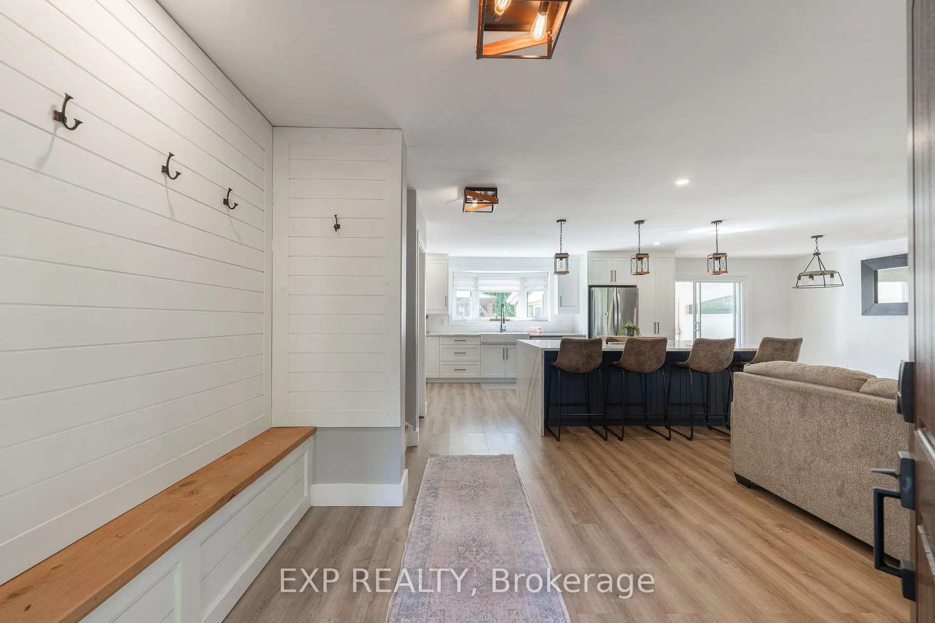 Photo 4 of 49 Simpson Road, St. Catharines, Lakeshore — HOMEH