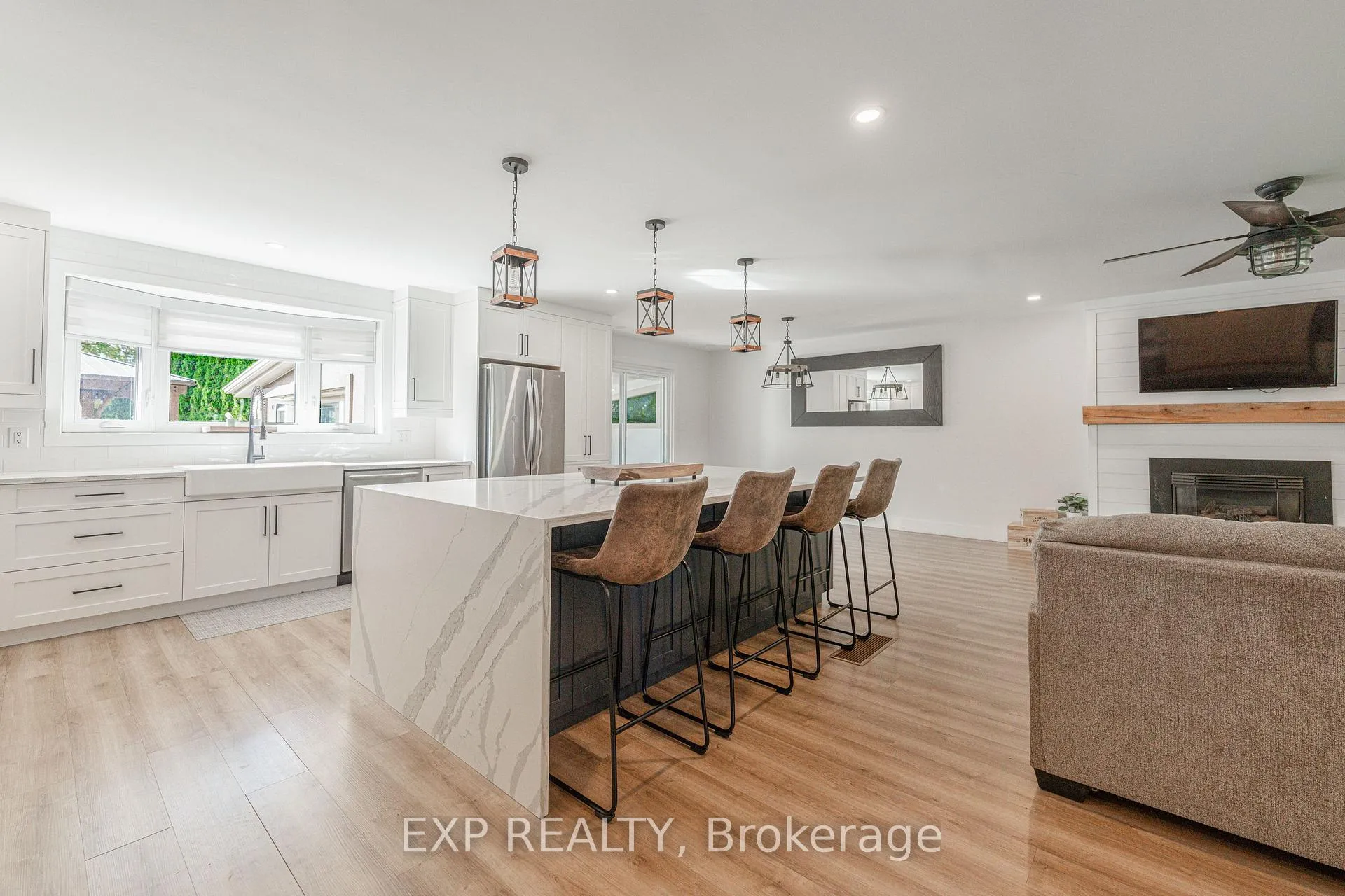 Photo 6 of 49 Simpson Road, St. Catharines, Lakeshore — HOMEH