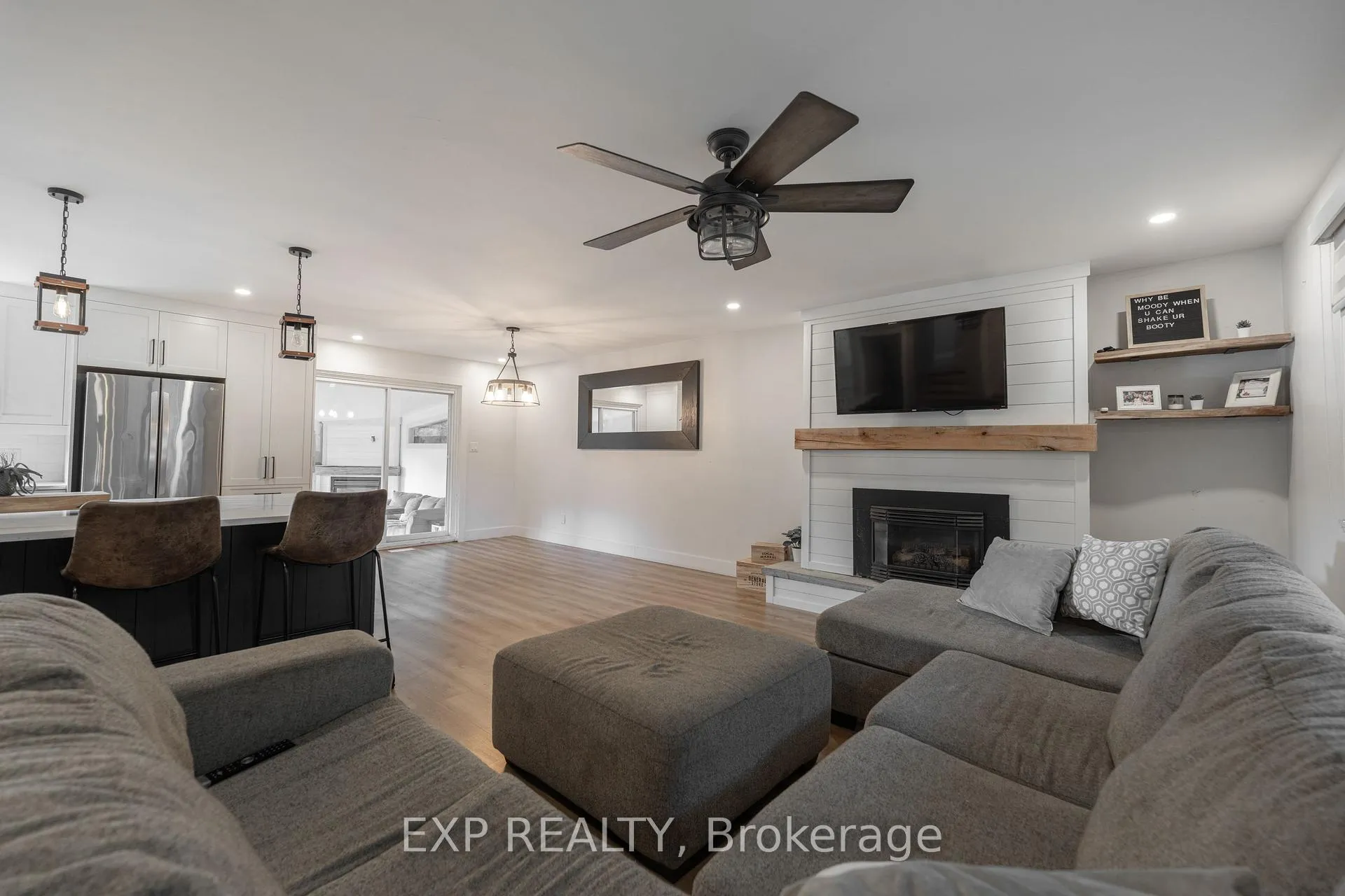 Photo 11 of 49 Simpson Road, St. Catharines, Lakeshore — HOMEH