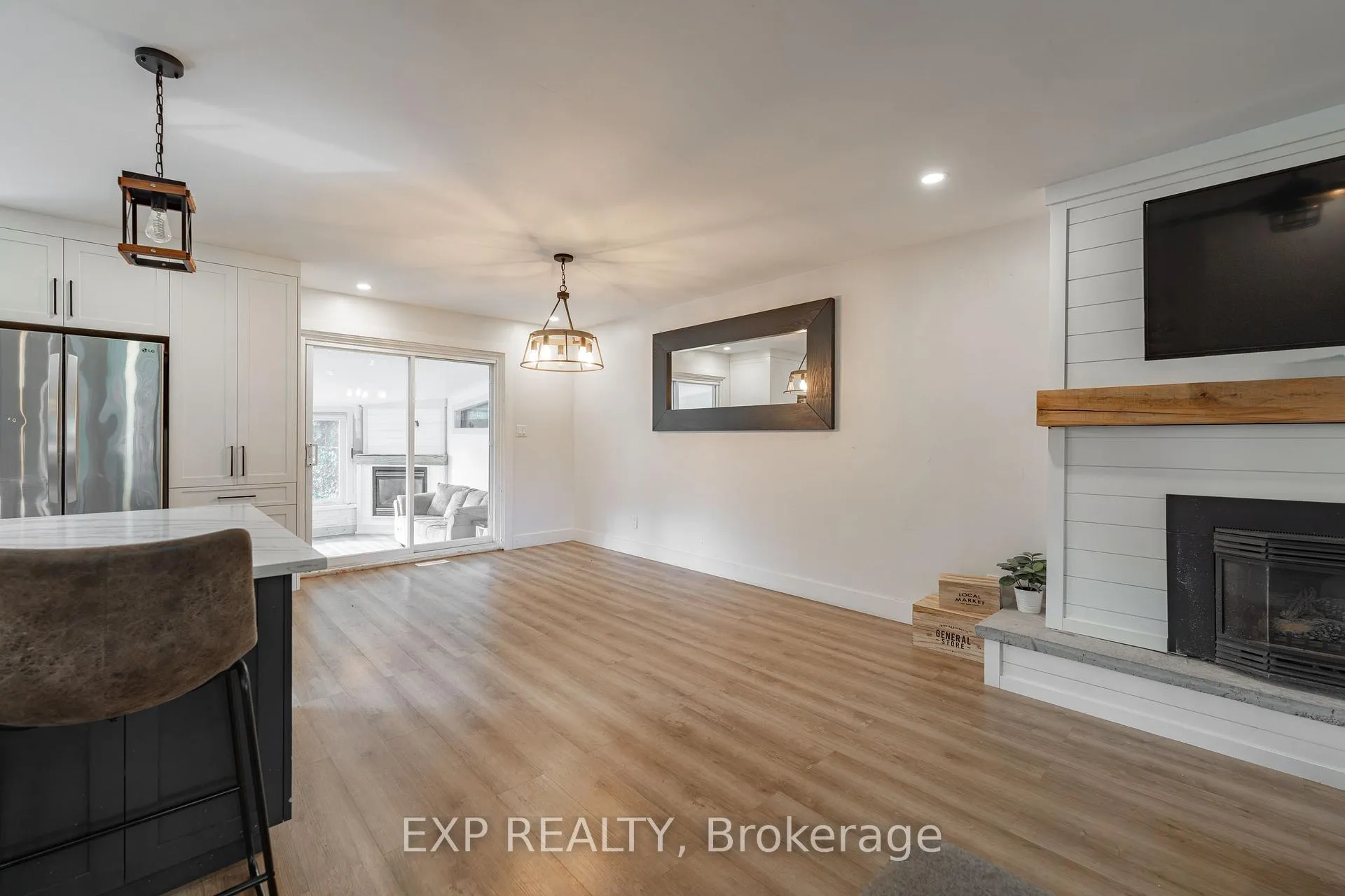Photo 13 of 49 Simpson Road, St. Catharines, Lakeshore — HOMEH