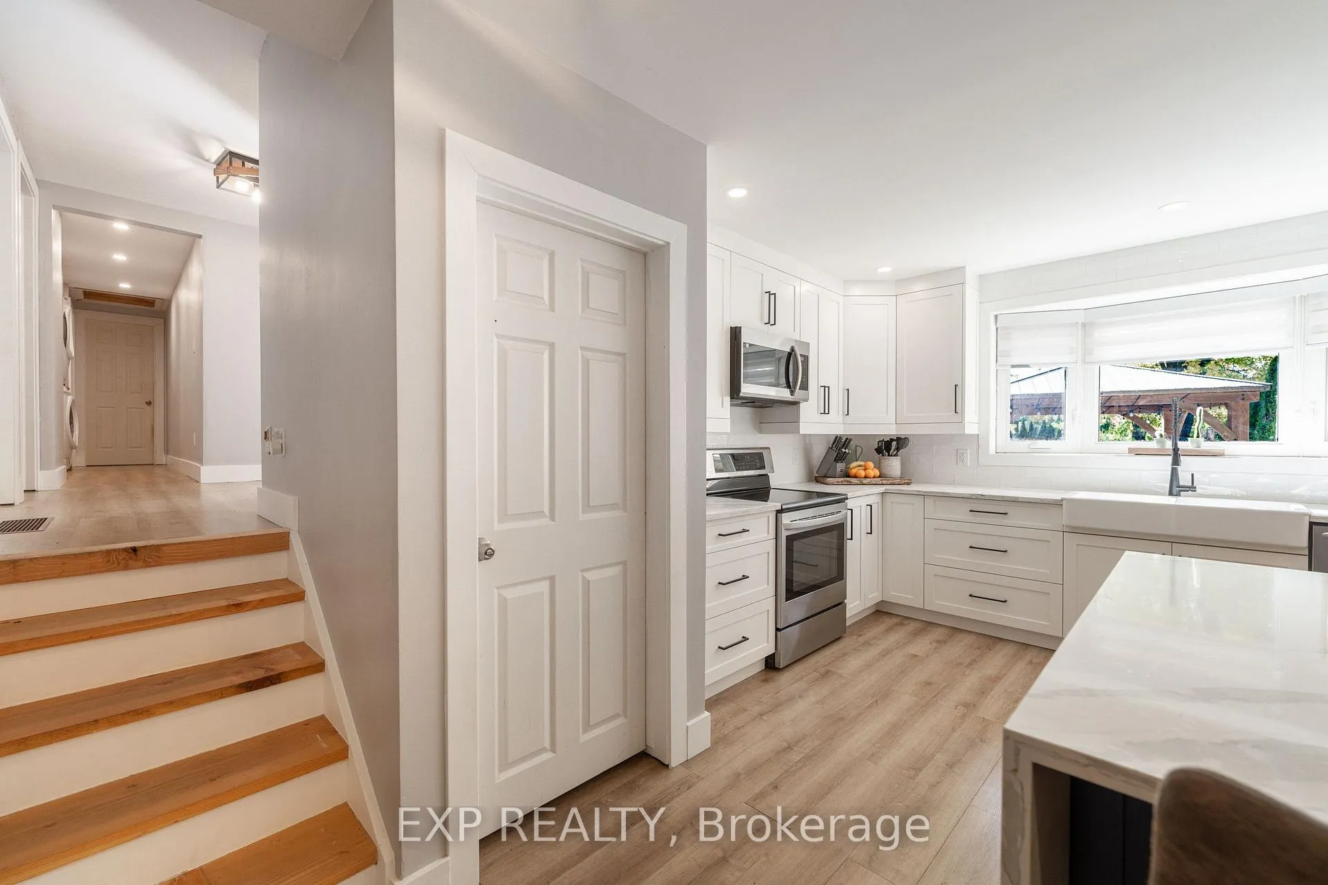 Photo 15 of 49 Simpson Road, St. Catharines, Lakeshore — HOMEH