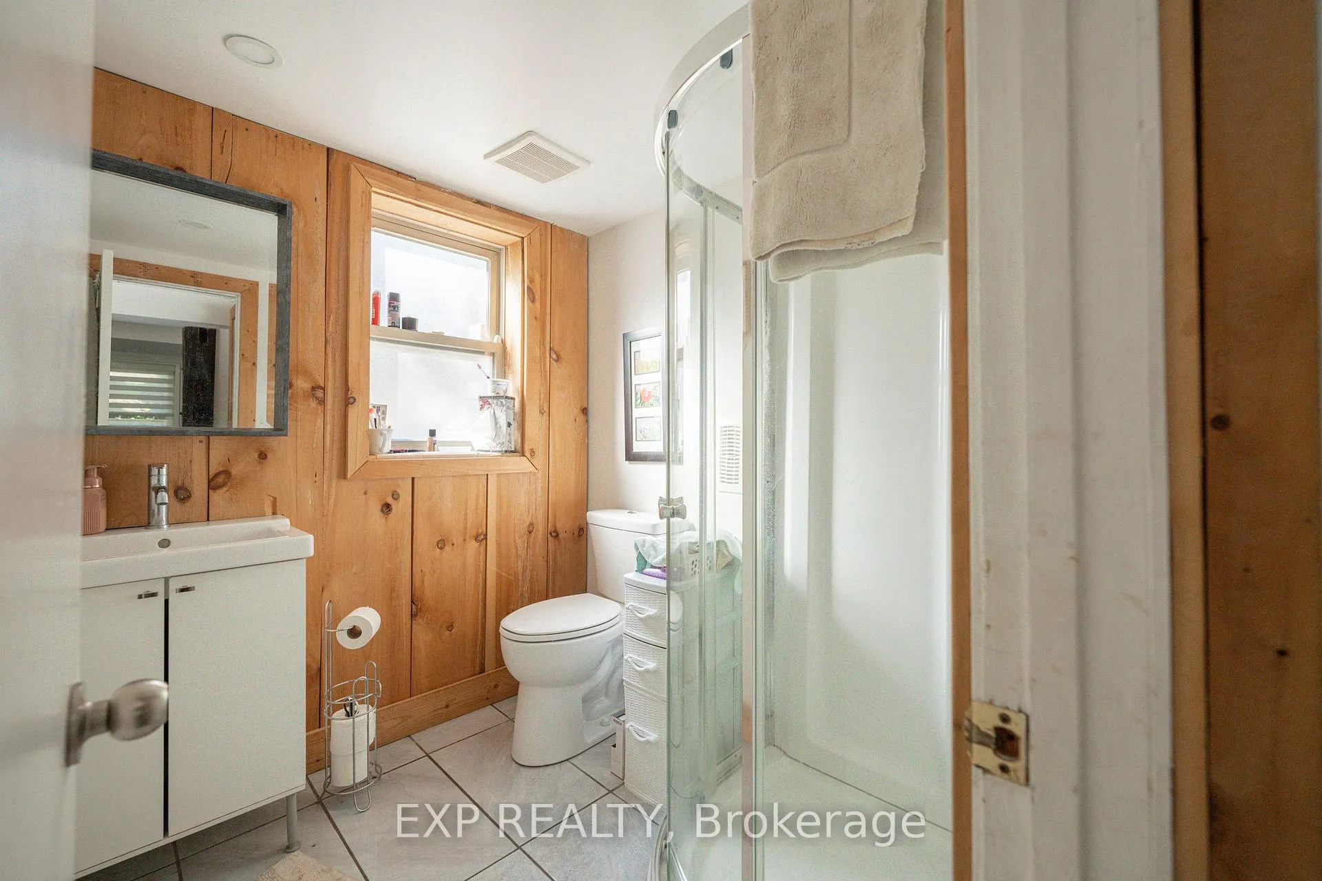 Photo 32 of 49 Simpson Road, St. Catharines, Lakeshore — HOMEH