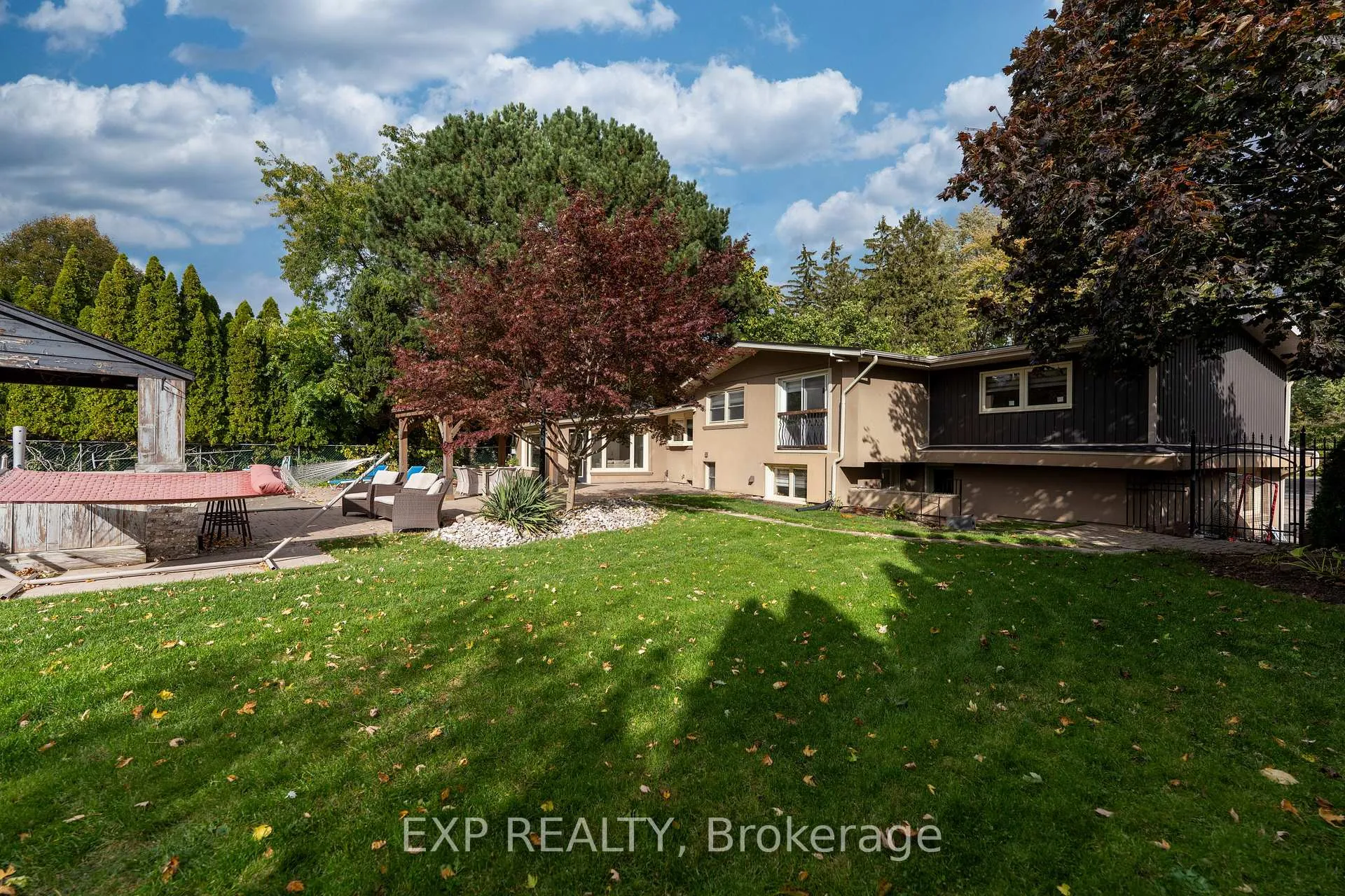Photo 41 of 49 Simpson Road, St. Catharines, Lakeshore — HOMEH