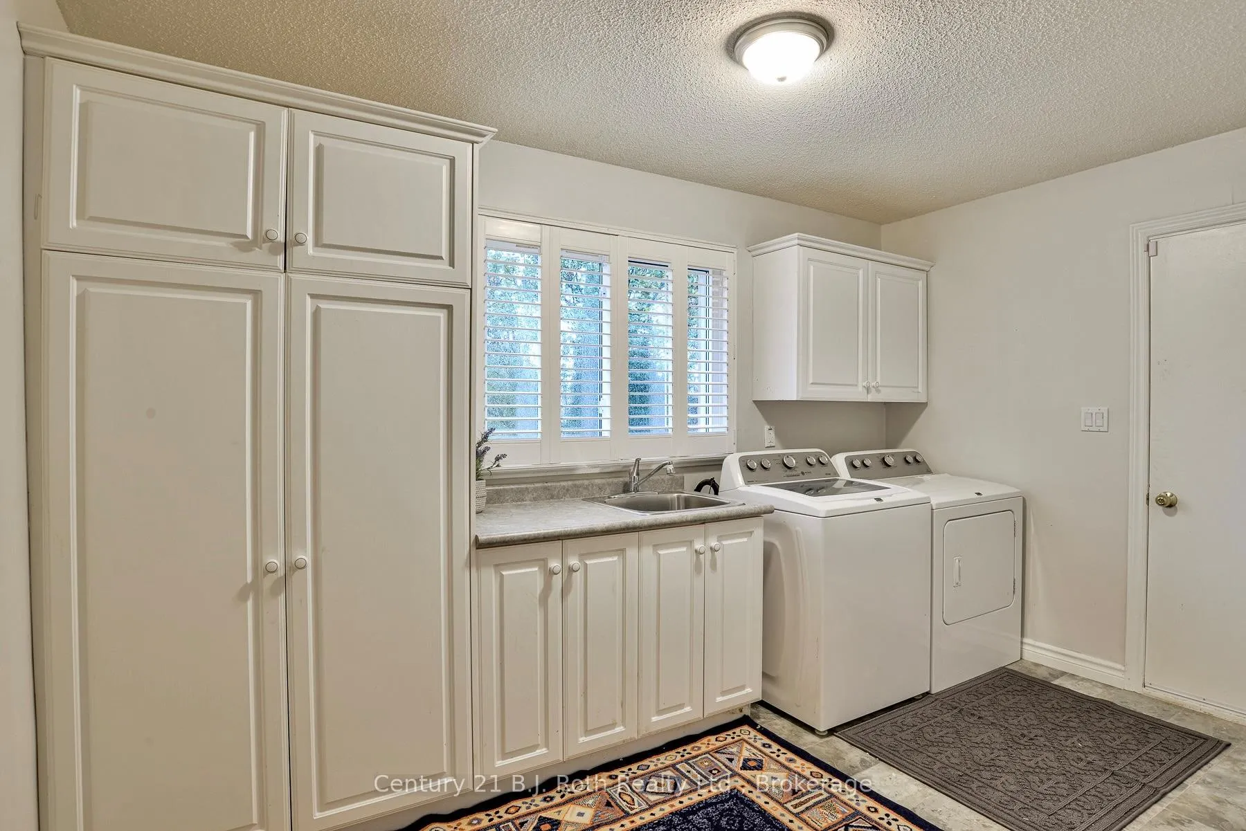 Photo 17 of 456 Mooney Crescent, Orillia — HOMEH