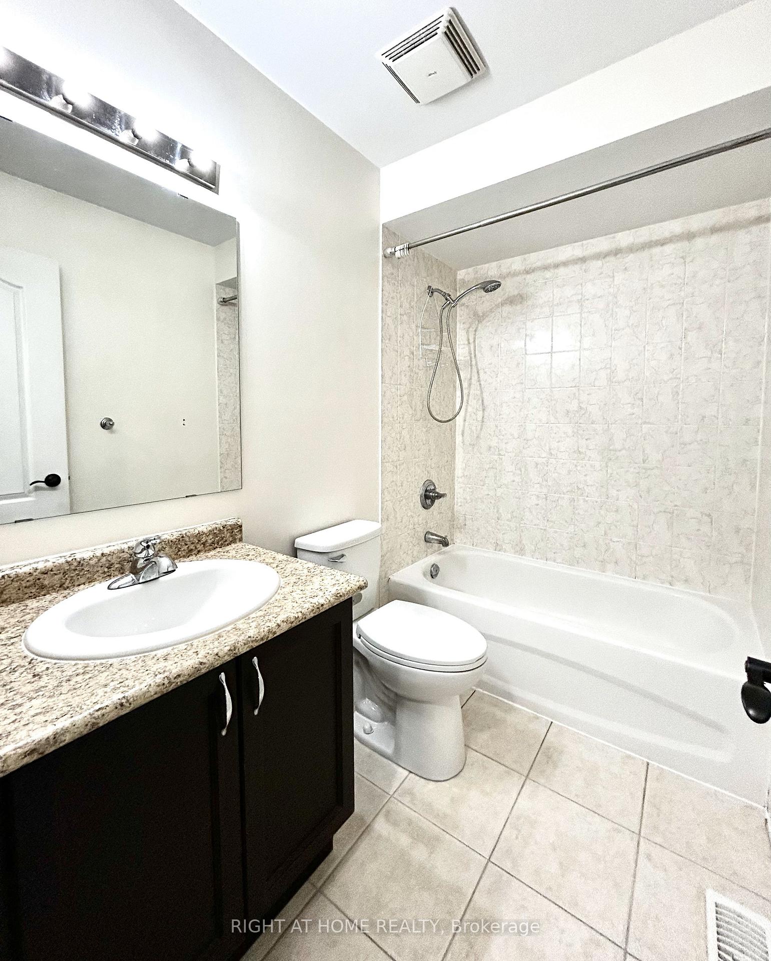 Photo 26 of 35 Redfern Crescent, Clarington, Bowmanville — HOMEH
