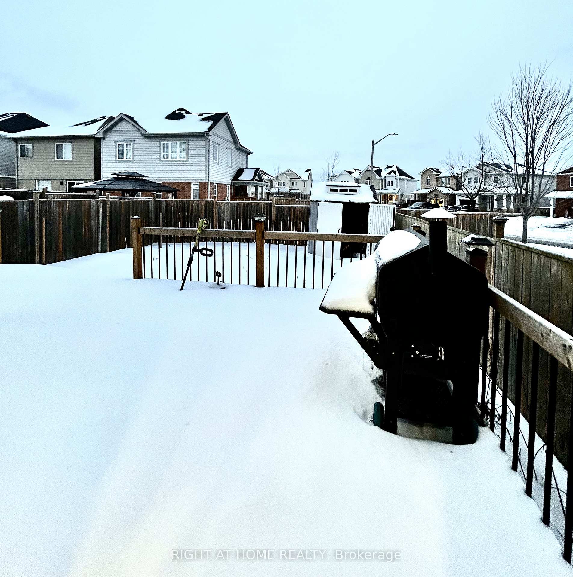Photo 31 of 35 Redfern Crescent, Clarington, Bowmanville — HOMEH