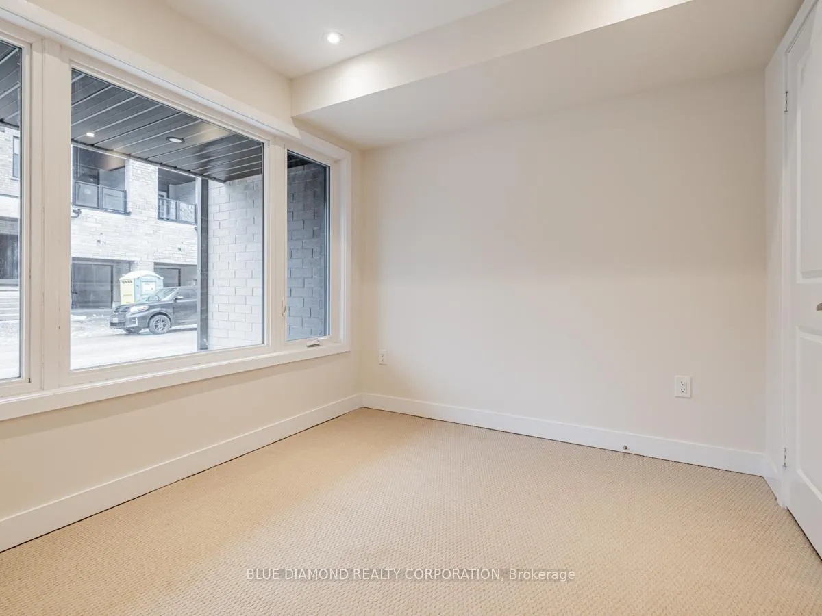Photo 4 of 155 Credit Lane, Richmond Hill, Jefferson — HOMEH