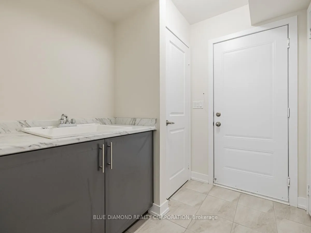 Photo 6 of 155 Credit Lane, Richmond Hill, Jefferson — HOMEH