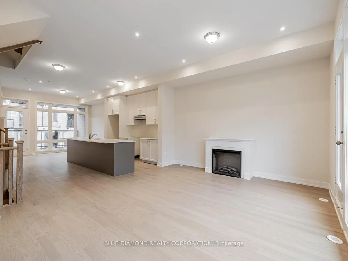 Photo 9 of 155 Credit Lane, Richmond Hill, Jefferson — HOMEH