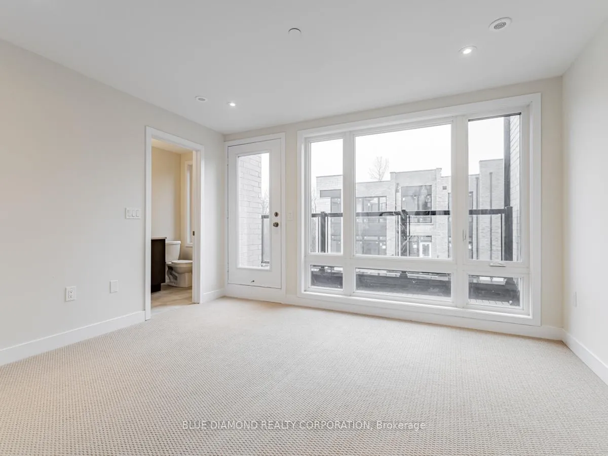 Photo 14 of 155 Credit Lane, Richmond Hill, Jefferson — HOMEH