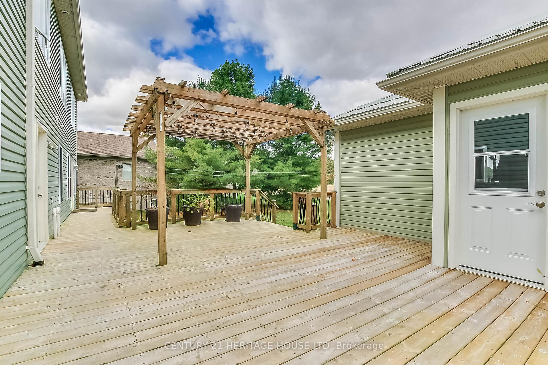 Photo 38 of 641 George Street W, Central Elgin, Rural Central Elgin — HOMEH