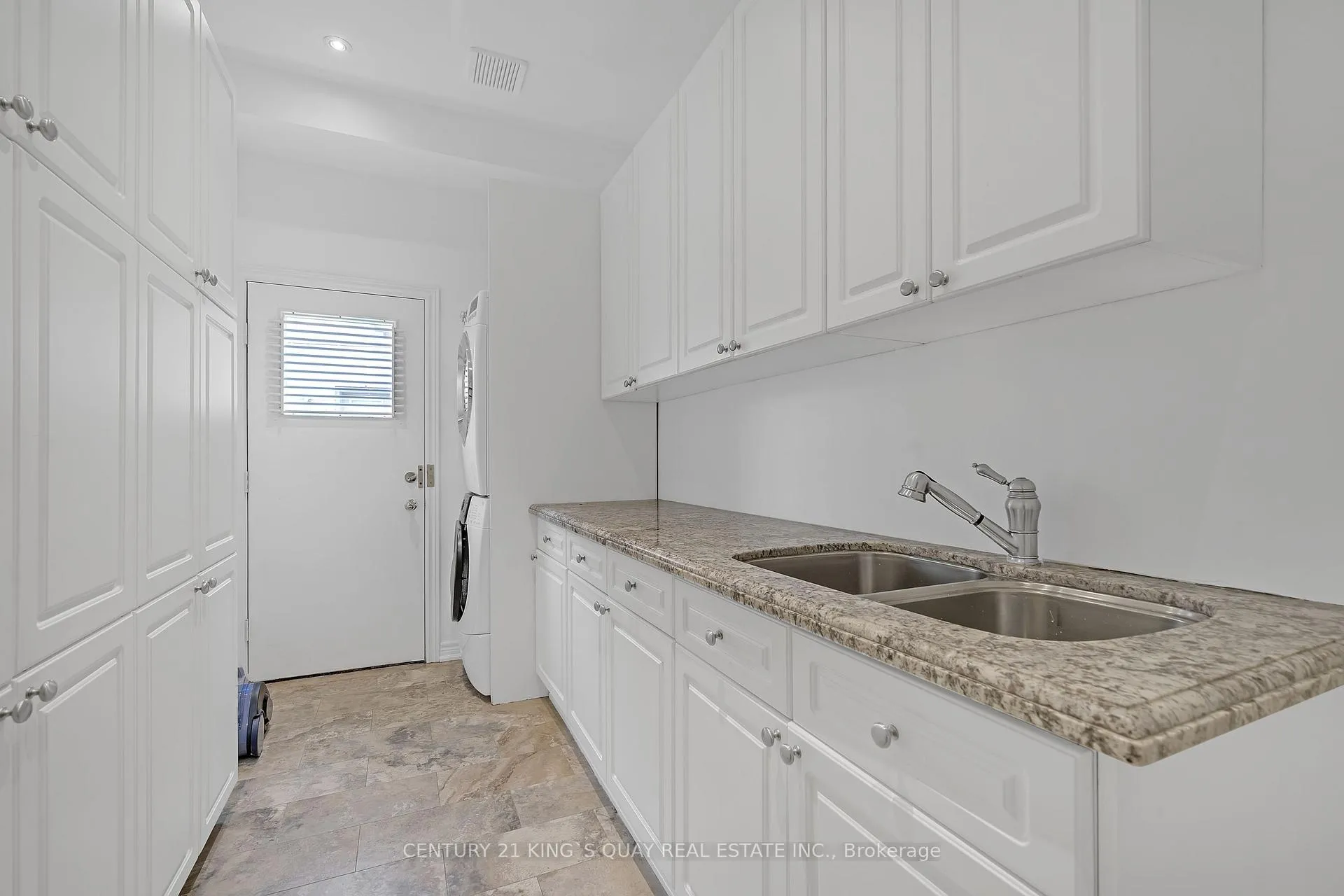 Photo 22 of 30 Duborg Drive, Markham, Cachet — HOMEH