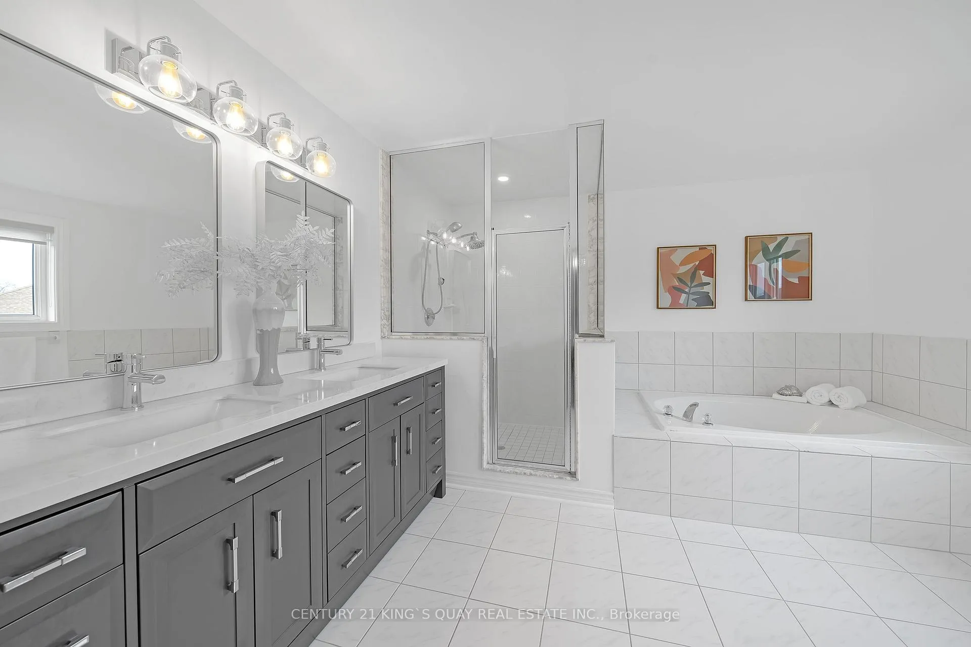 Photo 29 of 30 Duborg Drive, Markham, Cachet — HOMEH