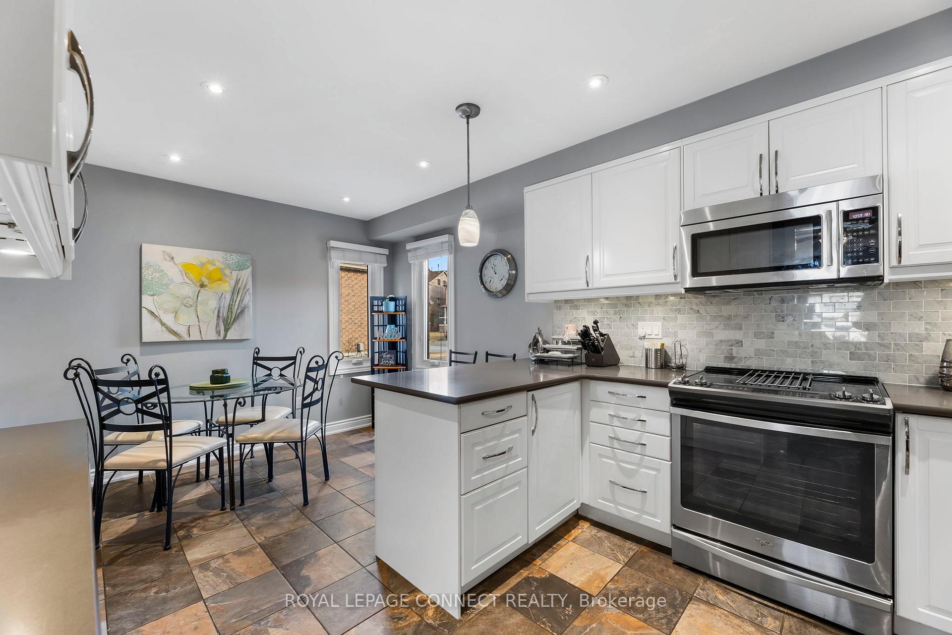 Photo 8 of 72 Wright Crescent, Ajax, Central — HOMEH