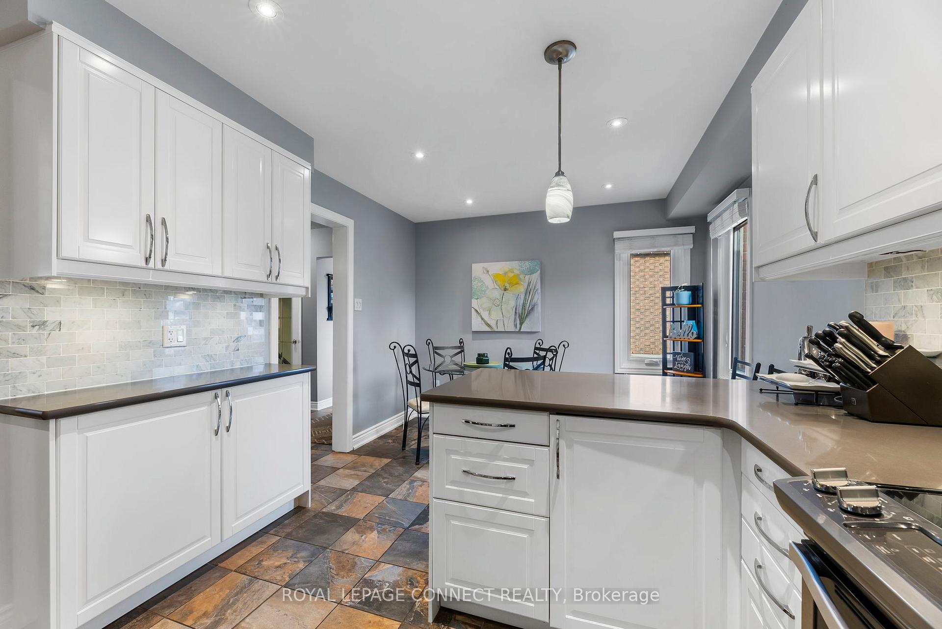 Photo 9 of 72 Wright Crescent, Ajax, Central — HOMEH
