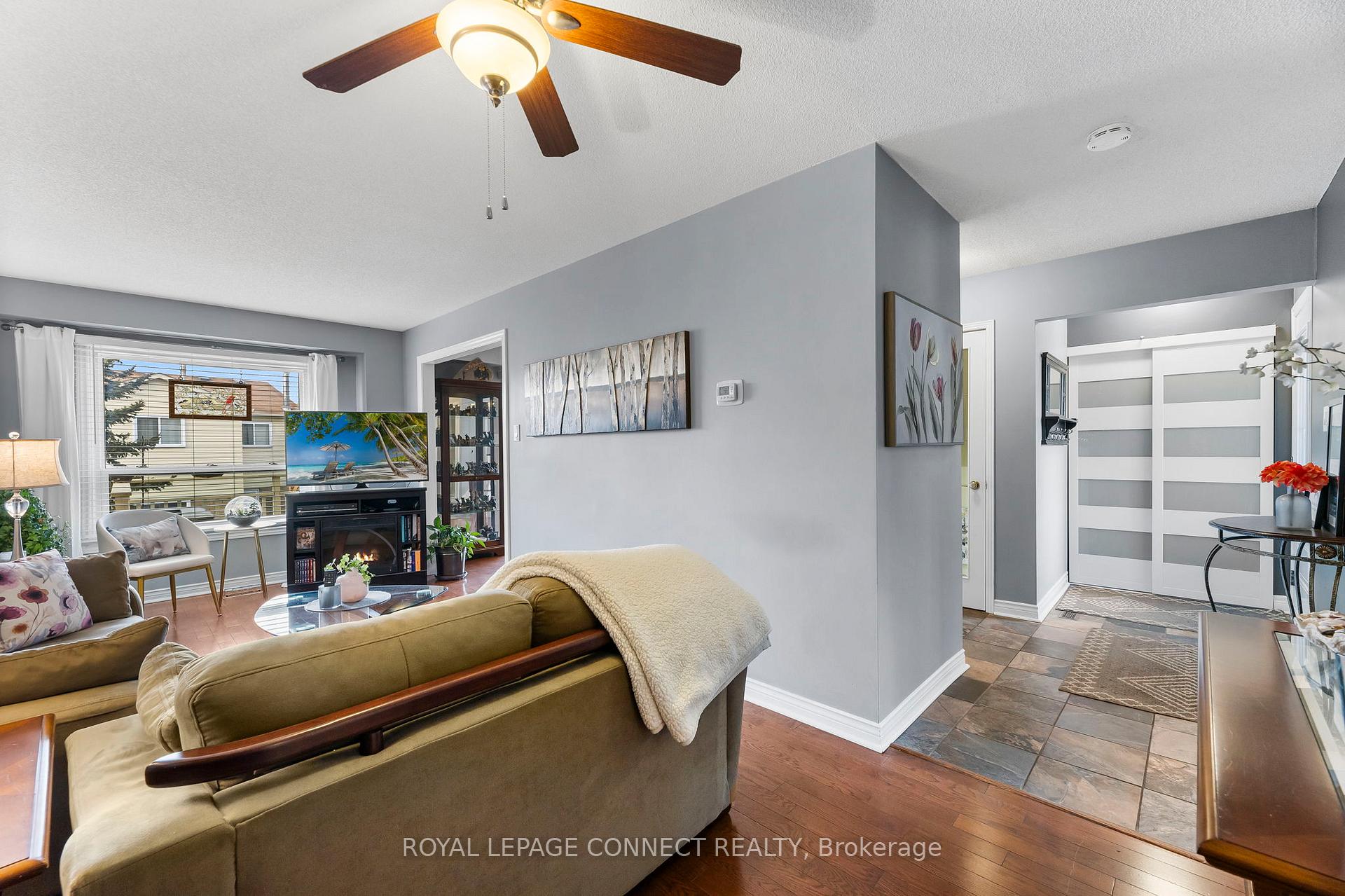 Photo 10 of 72 Wright Crescent, Ajax, Central — HOMEH