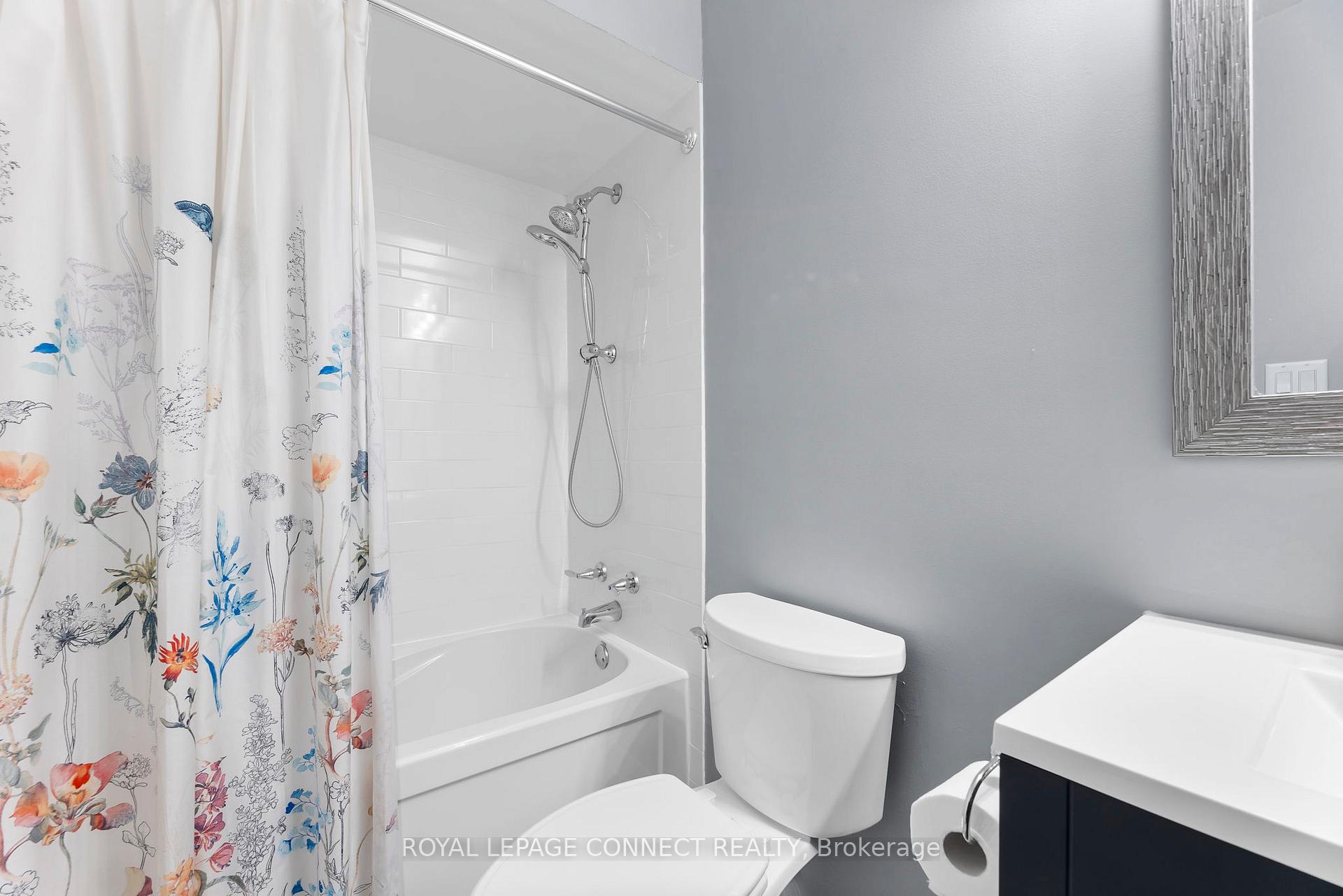 Photo 21 of 72 Wright Crescent, Ajax, Central — HOMEH