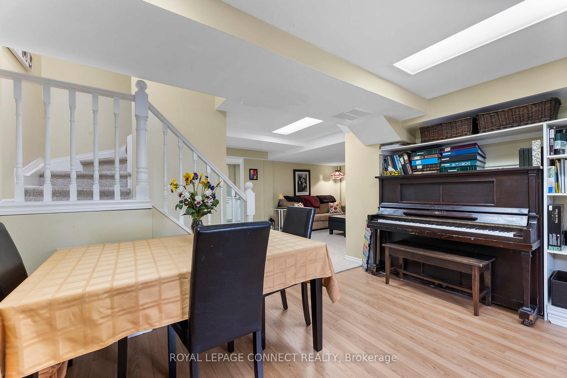 Photo 24 of 72 Wright Crescent, Ajax, Central — HOMEH