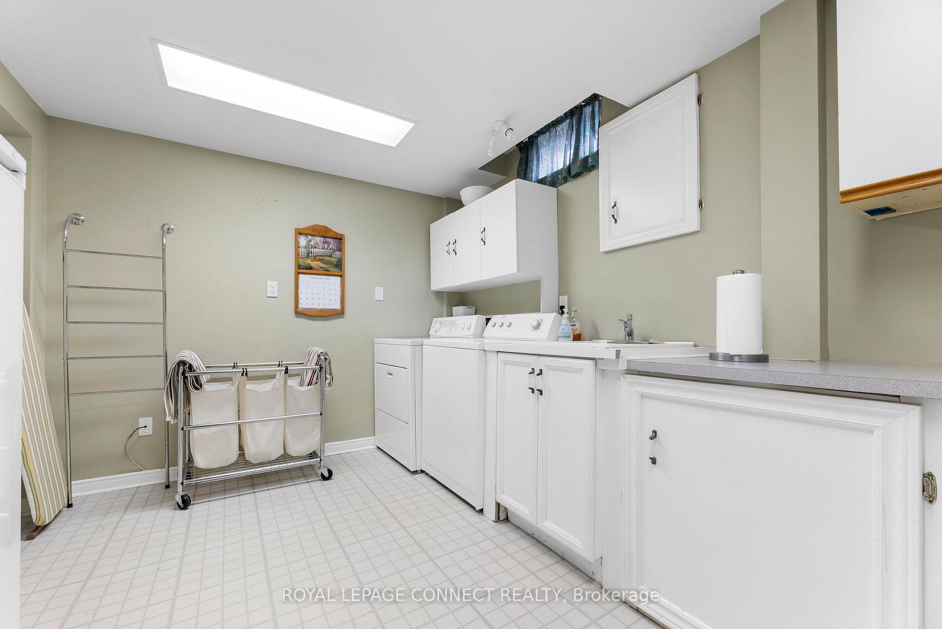 Photo 28 of 72 Wright Crescent, Ajax, Central — HOMEH