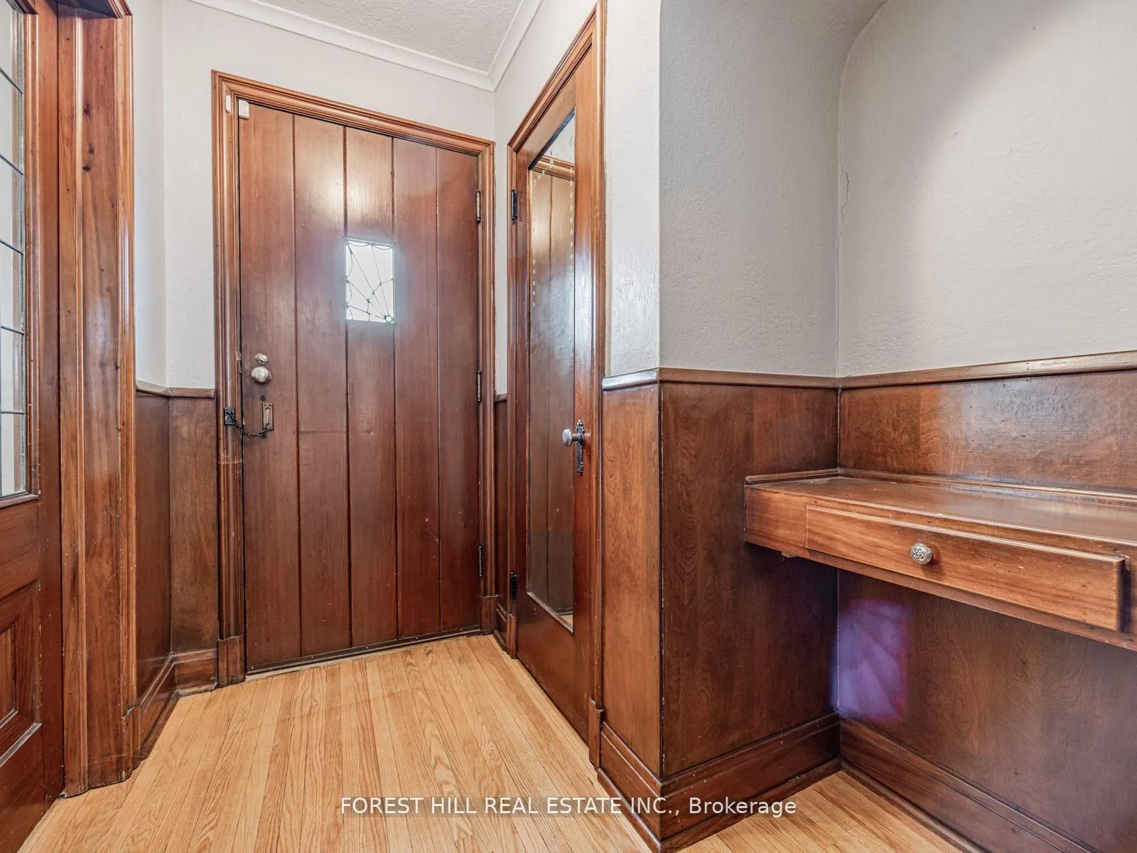 Photo 6 of 2 Esgore Drive, Toronto, Bedford Park-Nortown — HOMEH