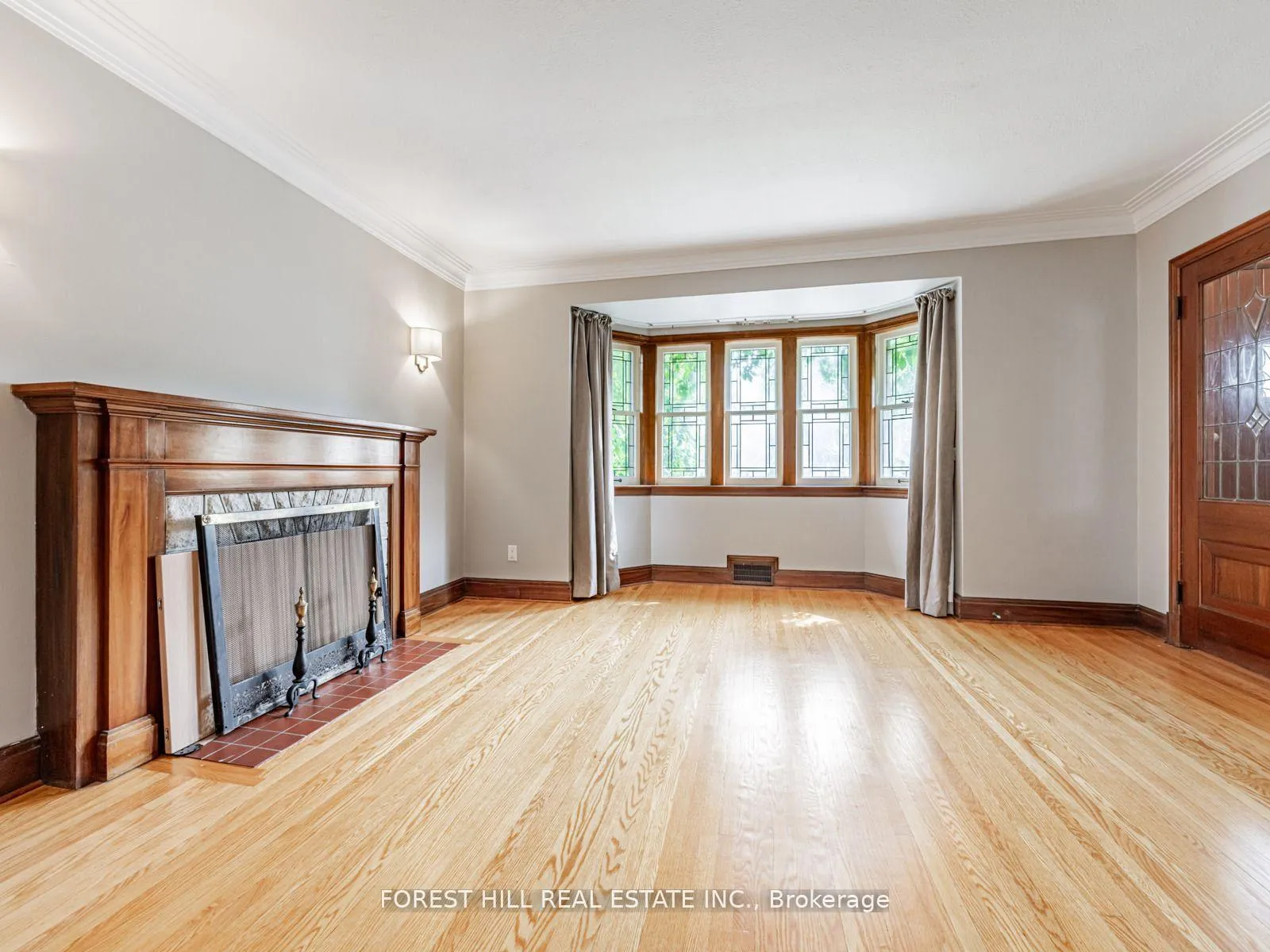 Photo 8 of 2 Esgore Drive, Toronto, Bedford Park-Nortown — HOMEH