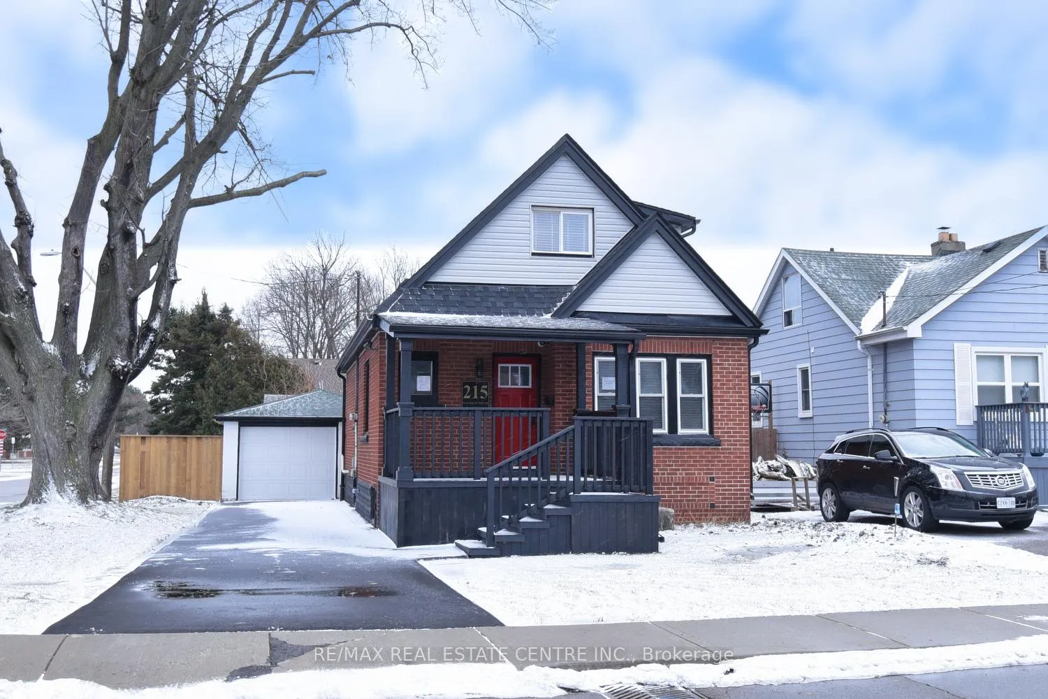 Photo 32 of 215 Walter Avenue S, Hamilton, Glenview — HOMEH