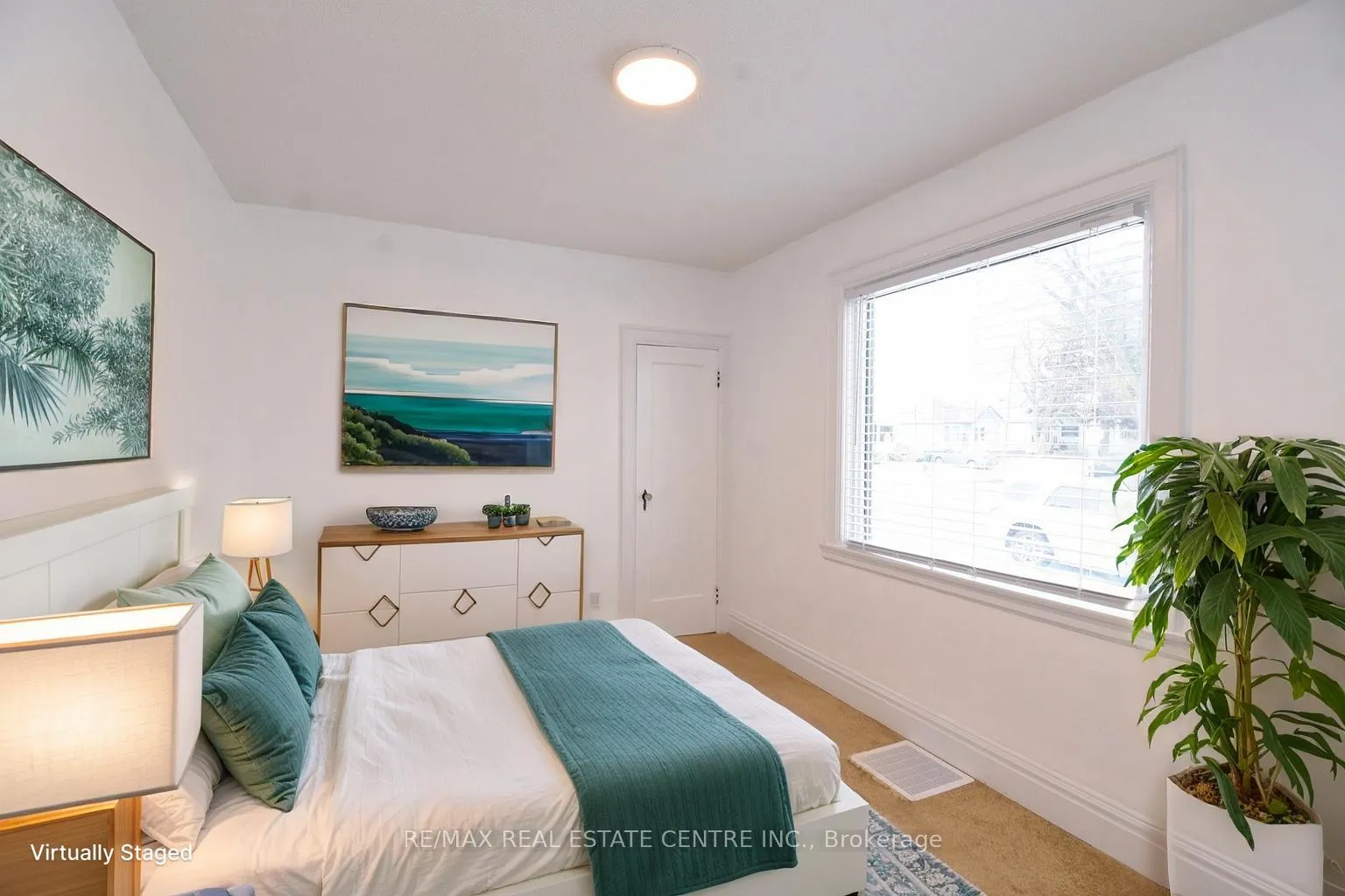 Photo 15 of 215 Walter Avenue S, Hamilton, Glenview — HOMEH