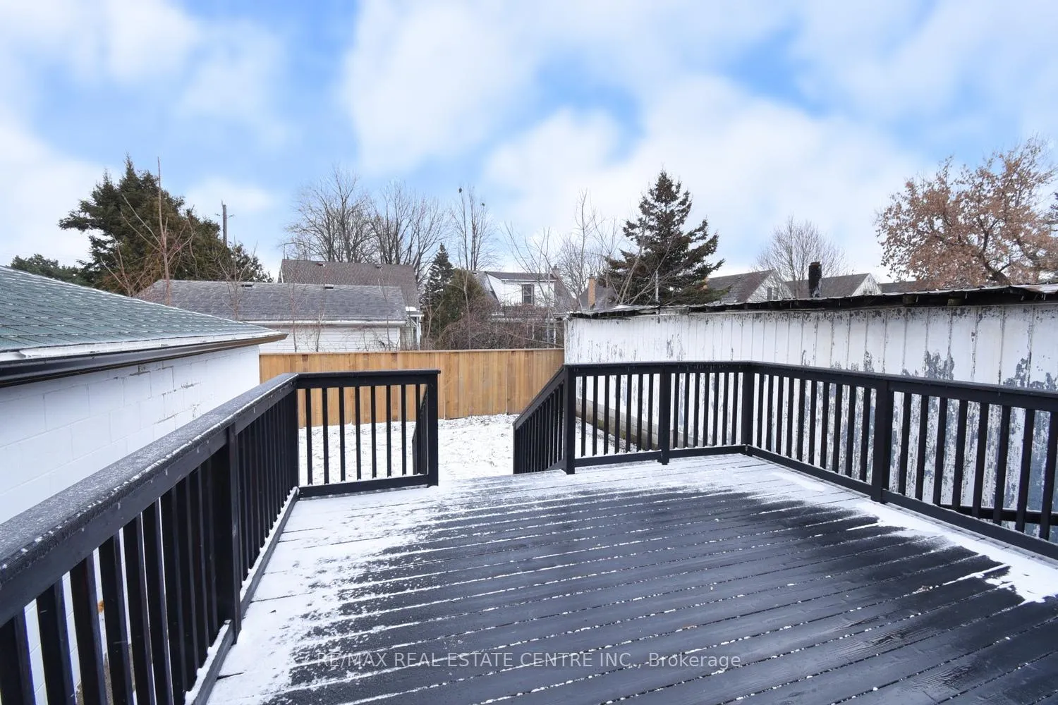 Photo 23 of 215 Walter Avenue S, Hamilton, Glenview — HOMEH