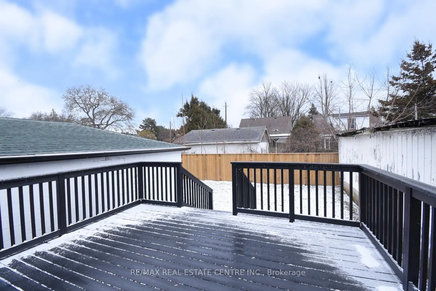 Photo 24 of 215 Walter Avenue S, Hamilton, Glenview — HOMEH