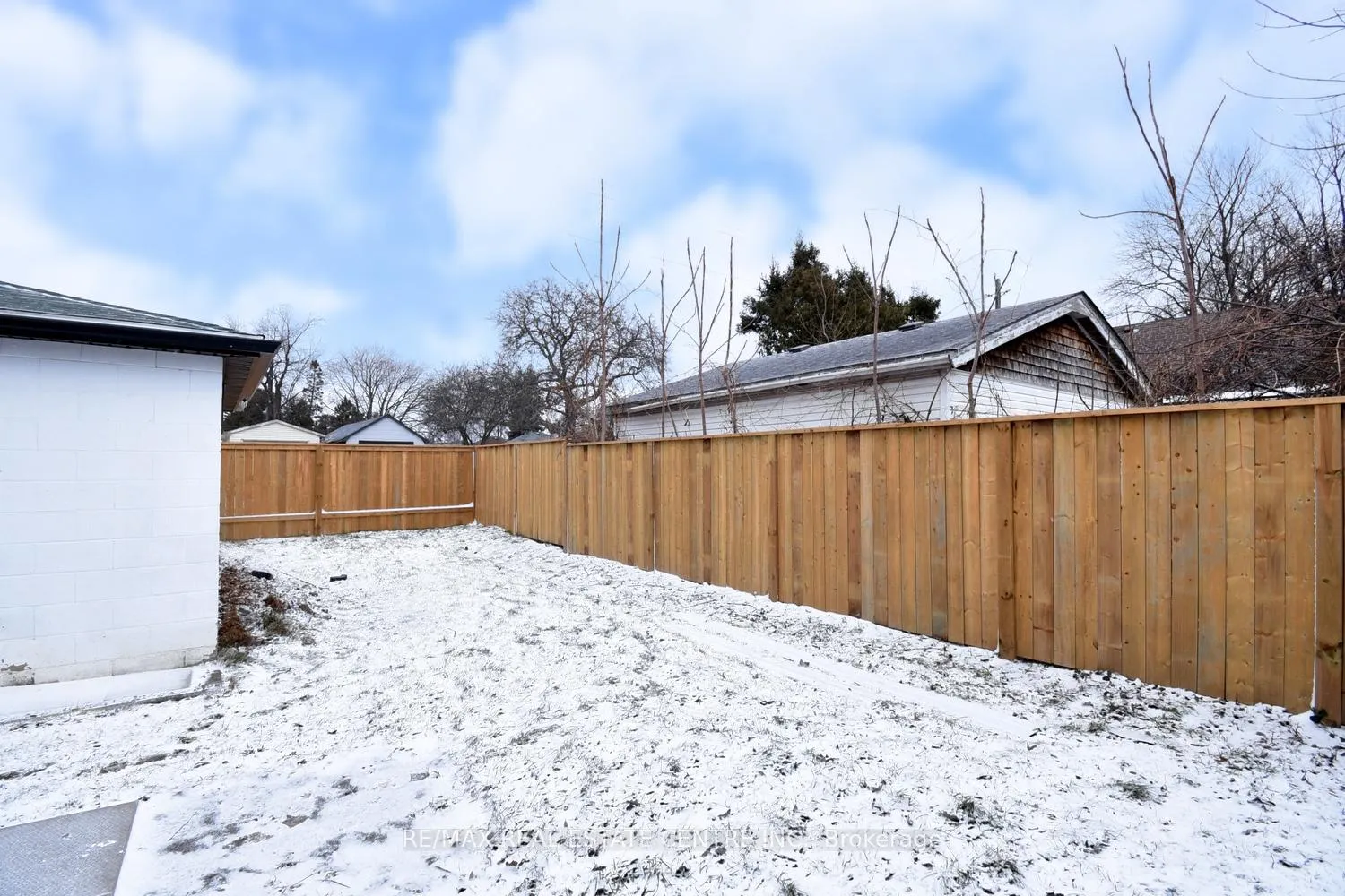Photo 26 of 215 Walter Avenue S, Hamilton, Glenview — HOMEH