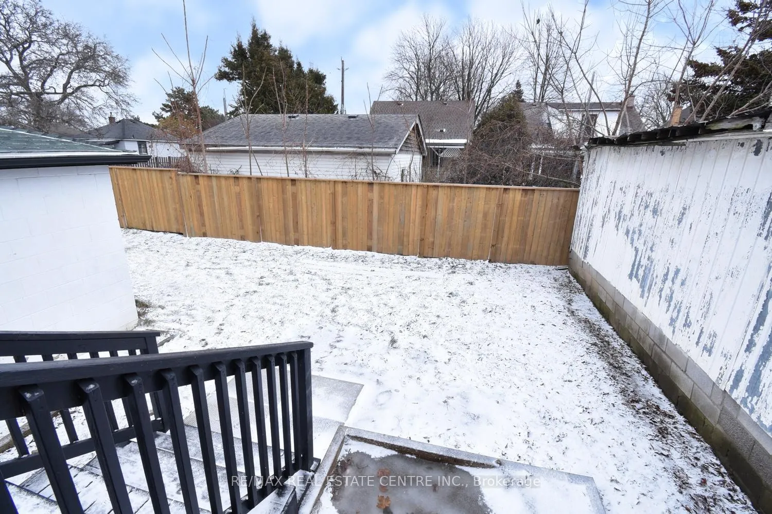 Photo 27 of 215 Walter Avenue S, Hamilton, Glenview — HOMEH
