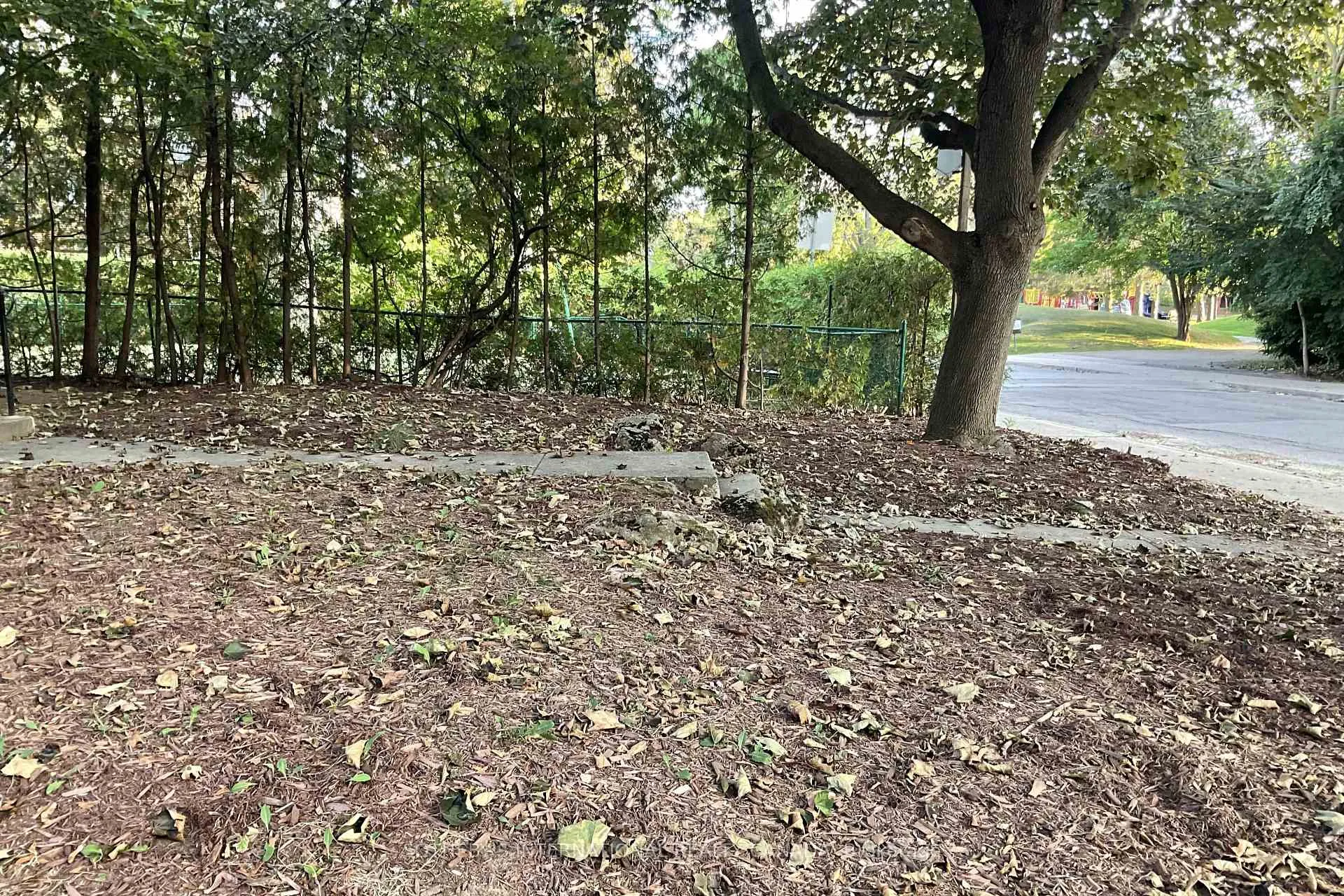 Photo 3 of 153 Glen Cedar Road, Toronto, Humewood-Cedarvale — HOMEH