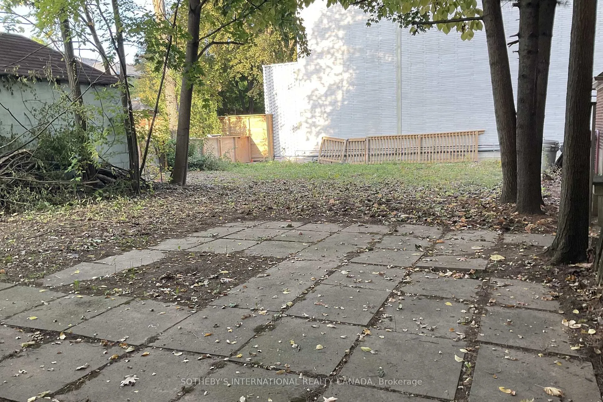 Photo 4 of 153 Glen Cedar Road, Toronto, Humewood-Cedarvale — HOMEH