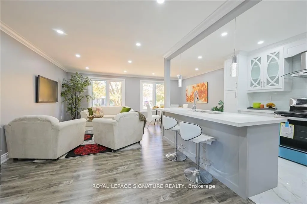 Photo 2 of 184 Greencedar Drive, Hamilton, Gurnett — HOMEH