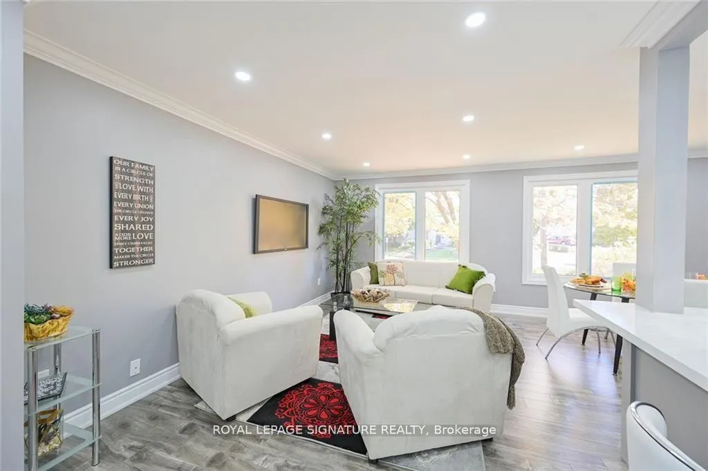 Photo 3 of 184 Greencedar Drive, Hamilton, Gurnett — HOMEH