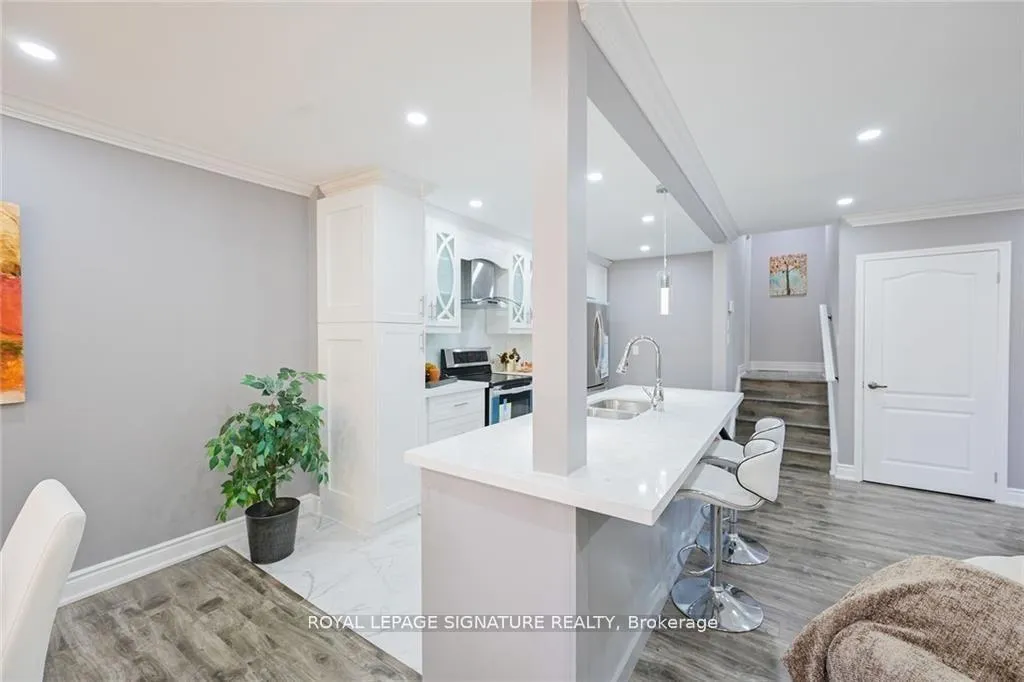 Photo 10 of 184 Greencedar Drive, Hamilton, Gurnett — HOMEH