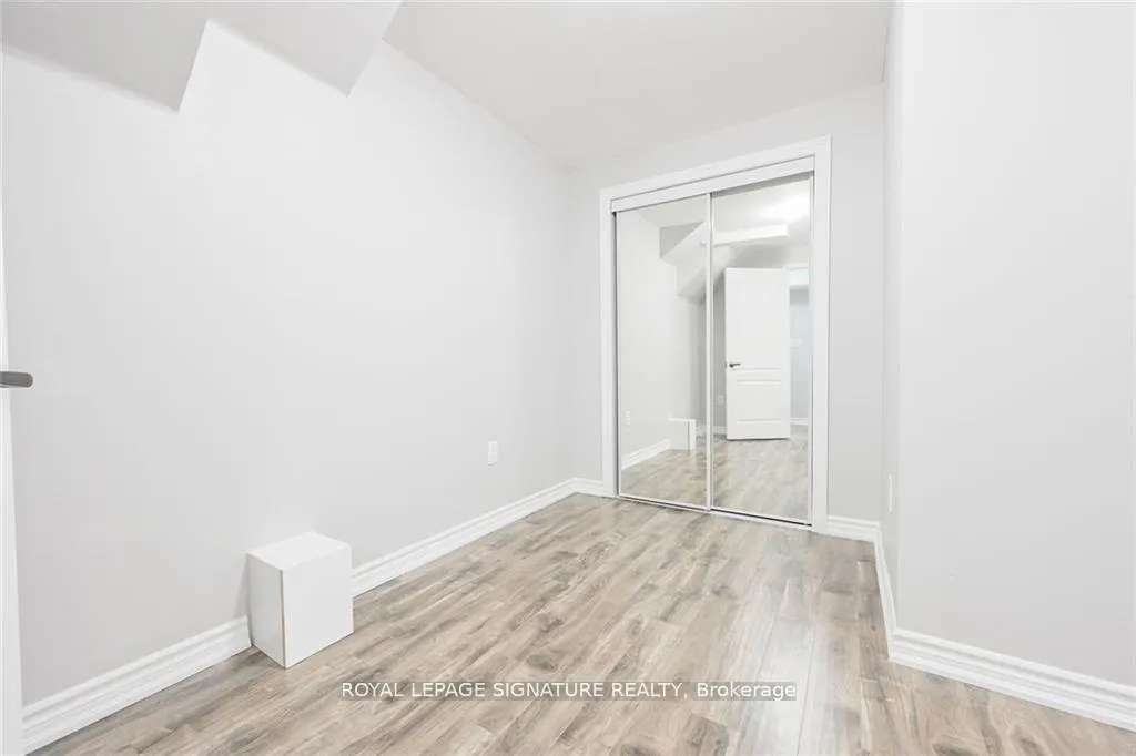 Photo 15 of 184 Greencedar Drive, Hamilton, Gurnett — HOMEH