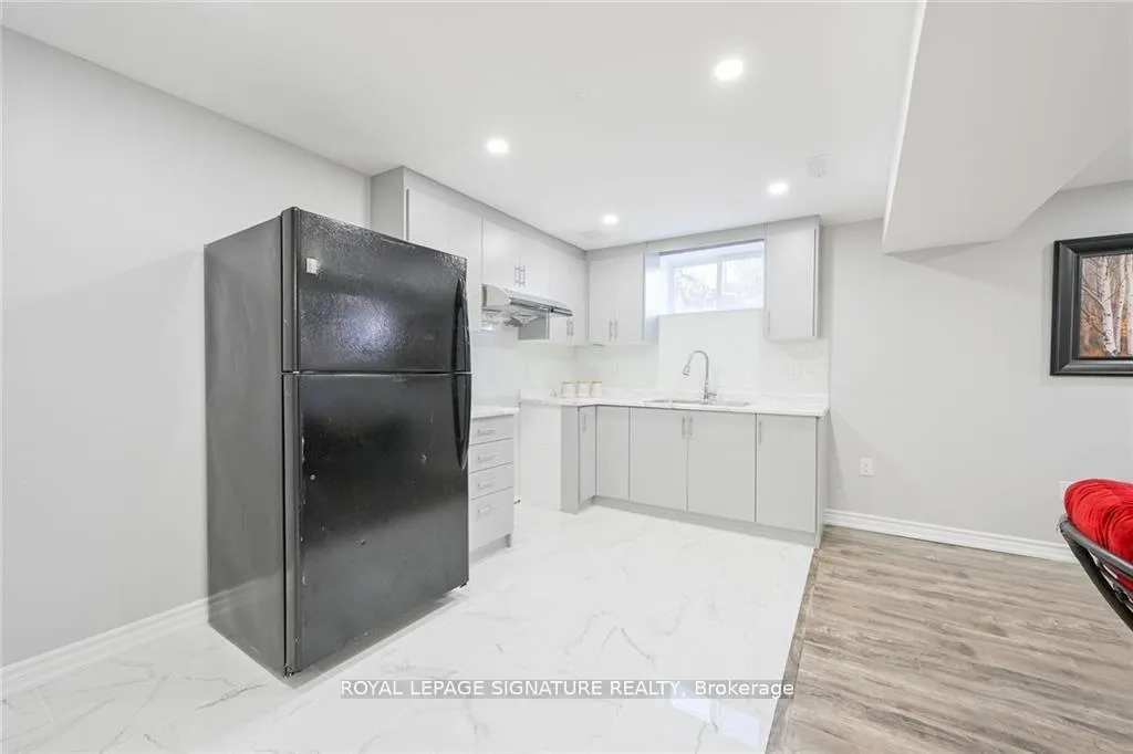 Photo 21 of 184 Greencedar Drive, Hamilton, Gurnett — HOMEH
