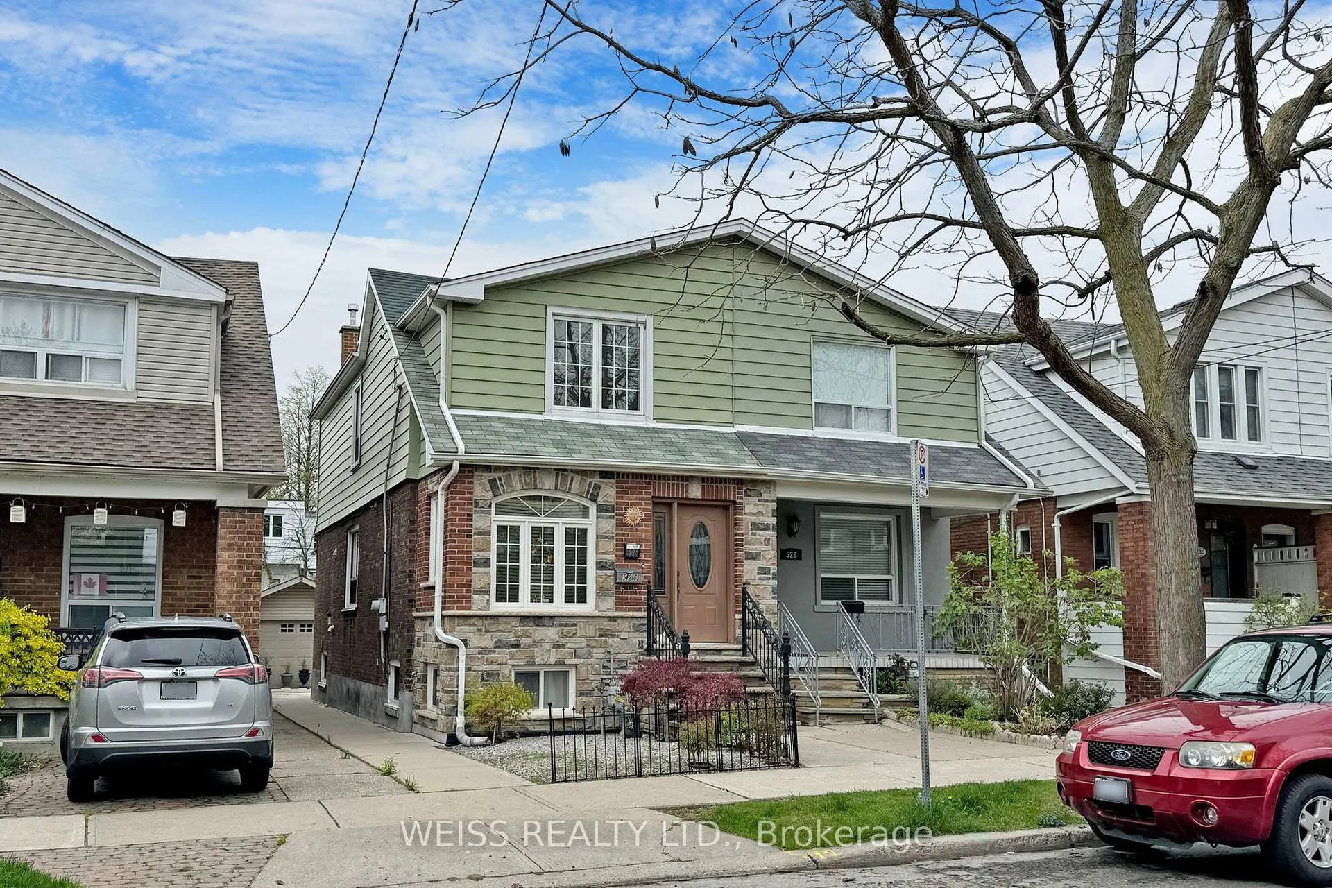 Front of 526 Milverton Boulevard