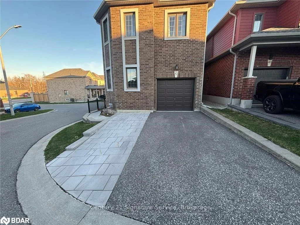 Photo 15 of 42 Bedford Estates Crescent, Barrie, Bayshore — HOMEH