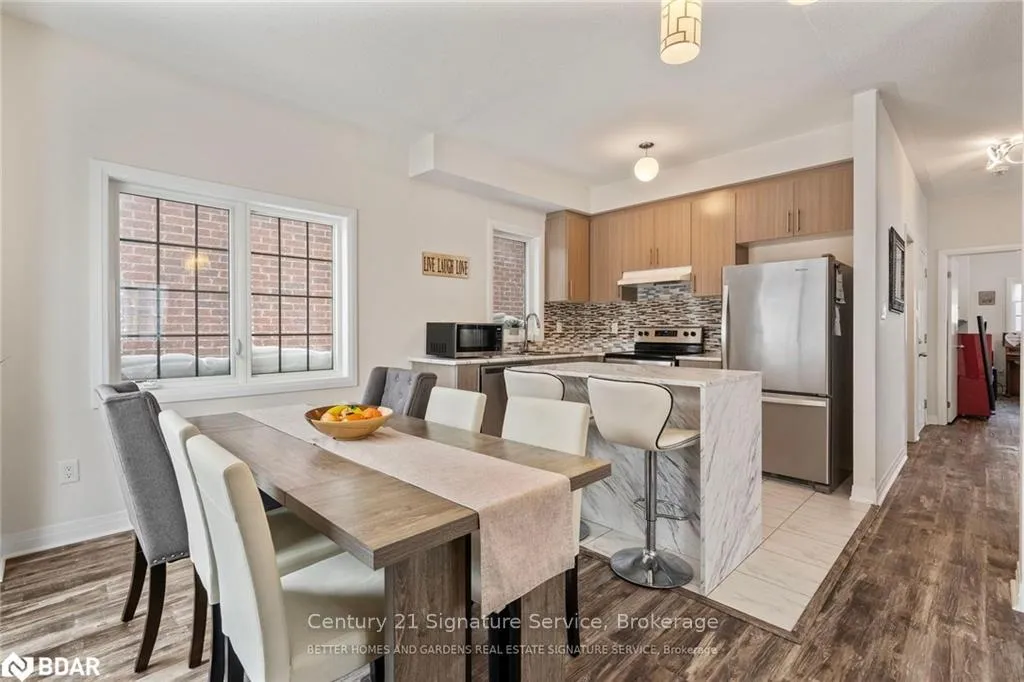 Photo 17 of 42 Bedford Estates Crescent, Barrie, Bayshore — HOMEH