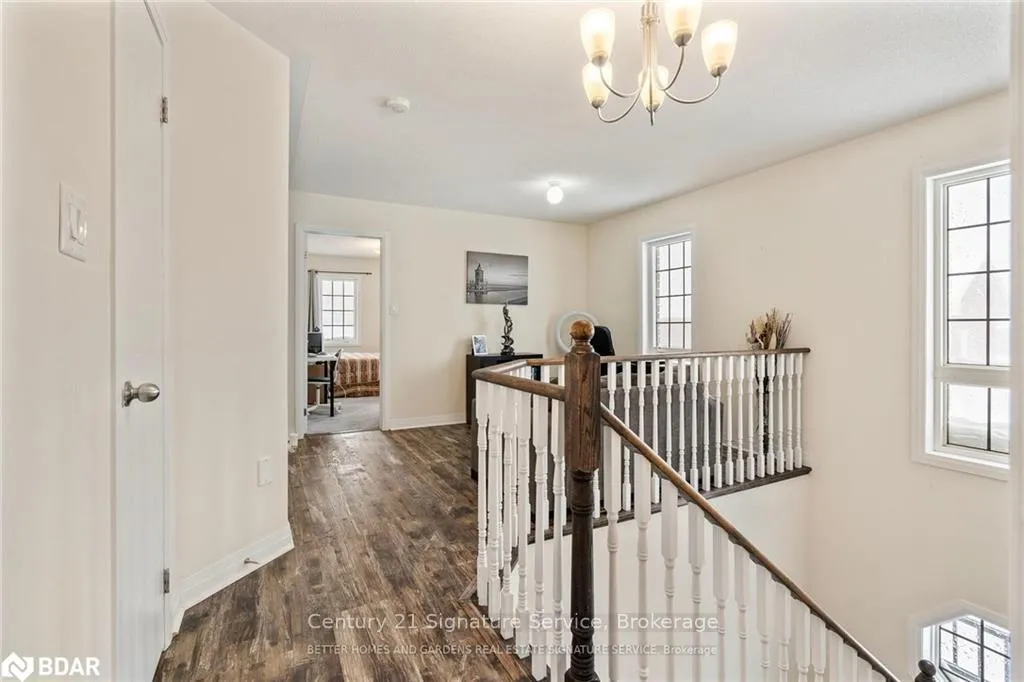 Photo 20 of 42 Bedford Estates Crescent, Barrie, Bayshore — HOMEH