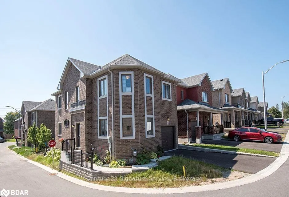Photo 22 of 42 Bedford Estates Crescent, Barrie, Bayshore — HOMEH
