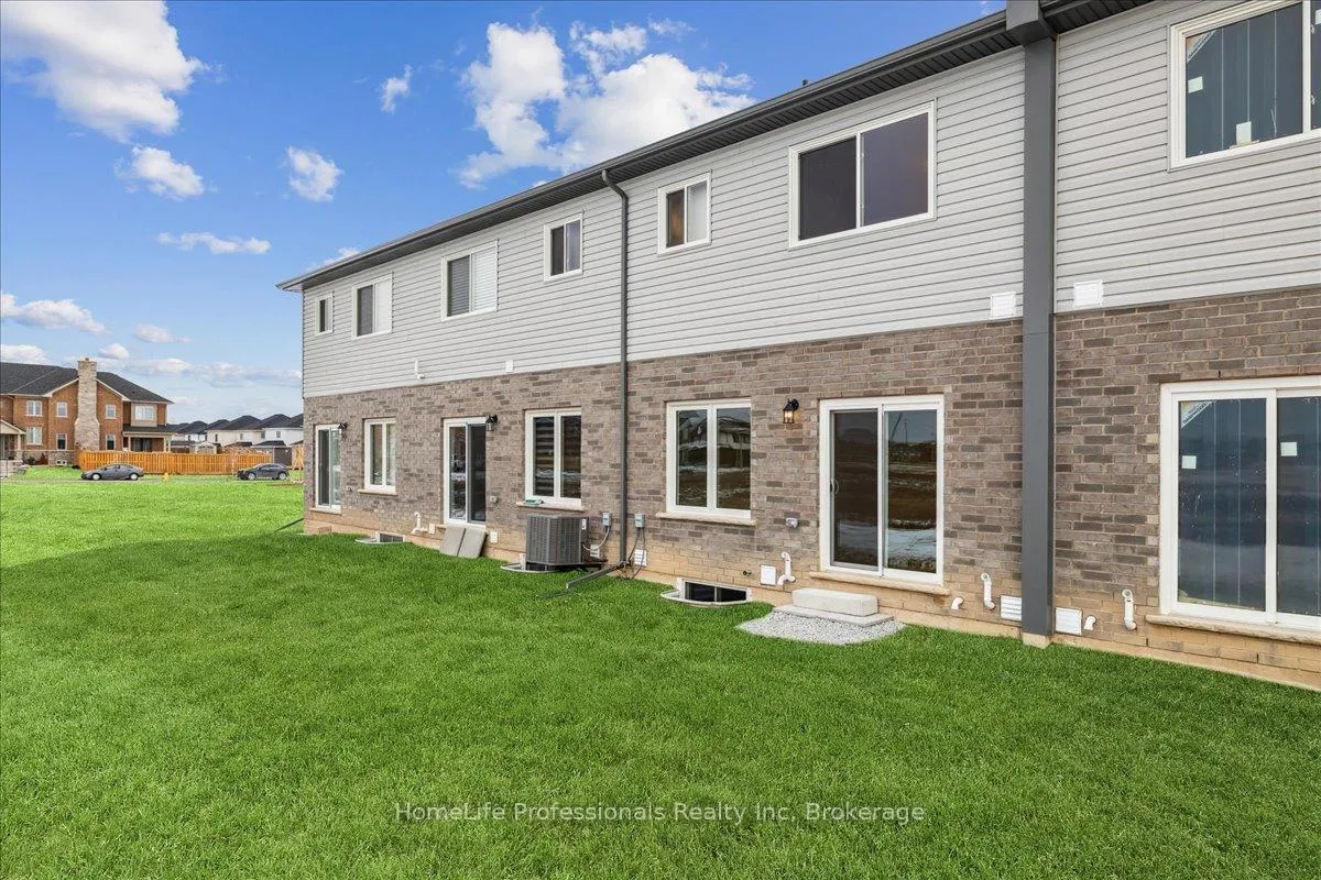 Photo 45 of 85 Elvira Way, Thorold, Rolling Meadows — HOMEH