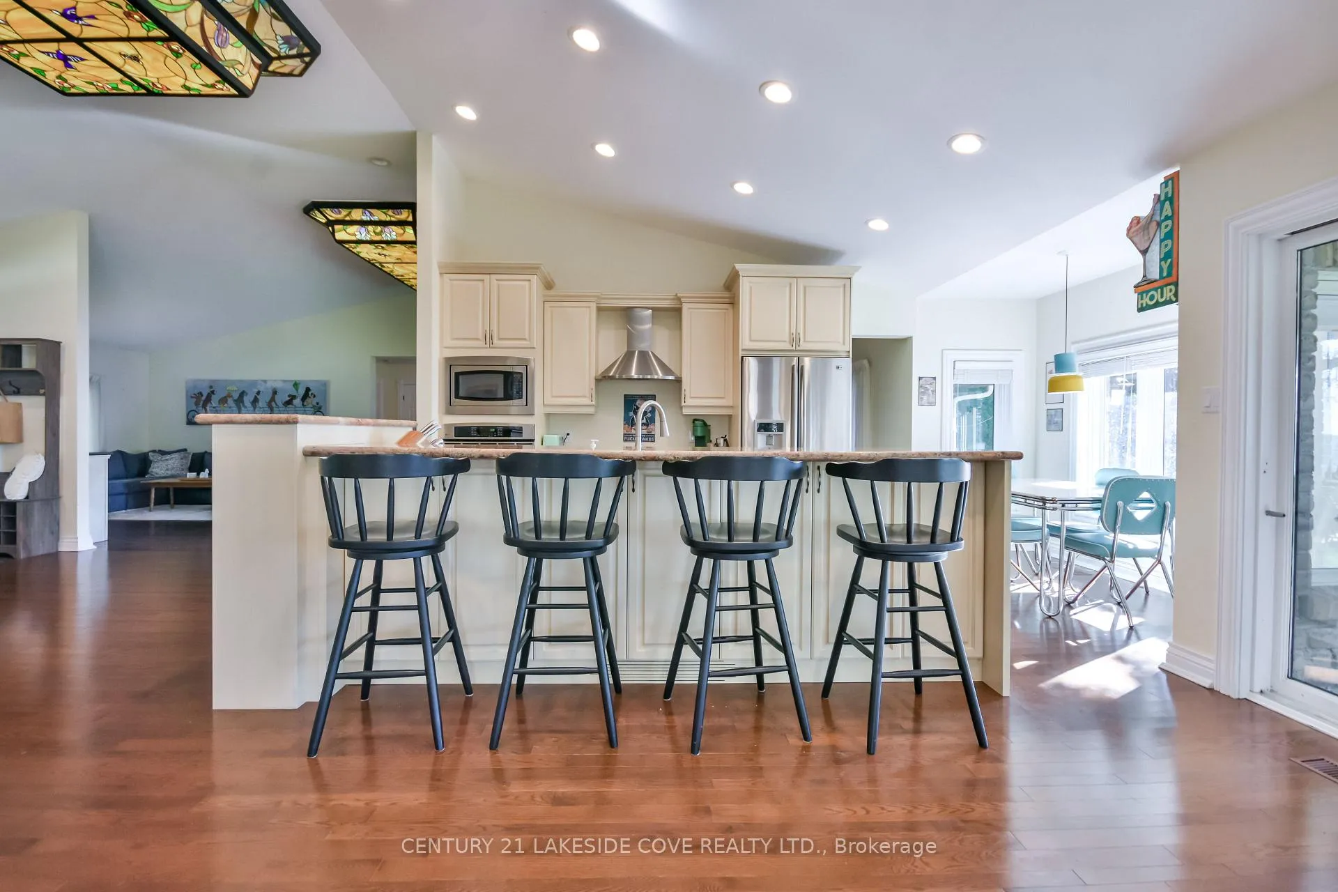 Photo 17 of 96 Bayshore Drive, Ramara, Brechin — HOMEH