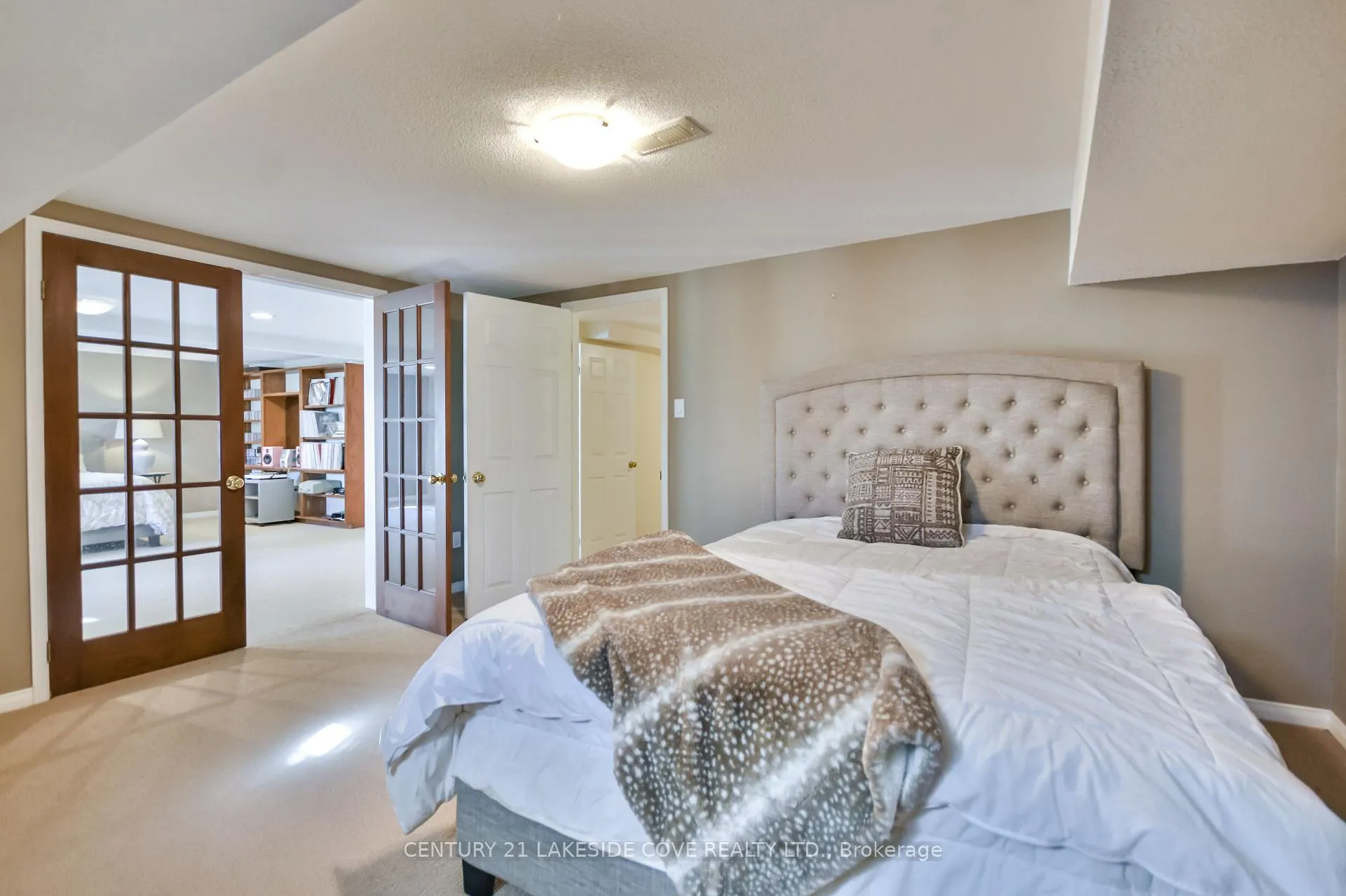 Photo 34 of 96 Bayshore Drive, Ramara, Brechin — HOMEH