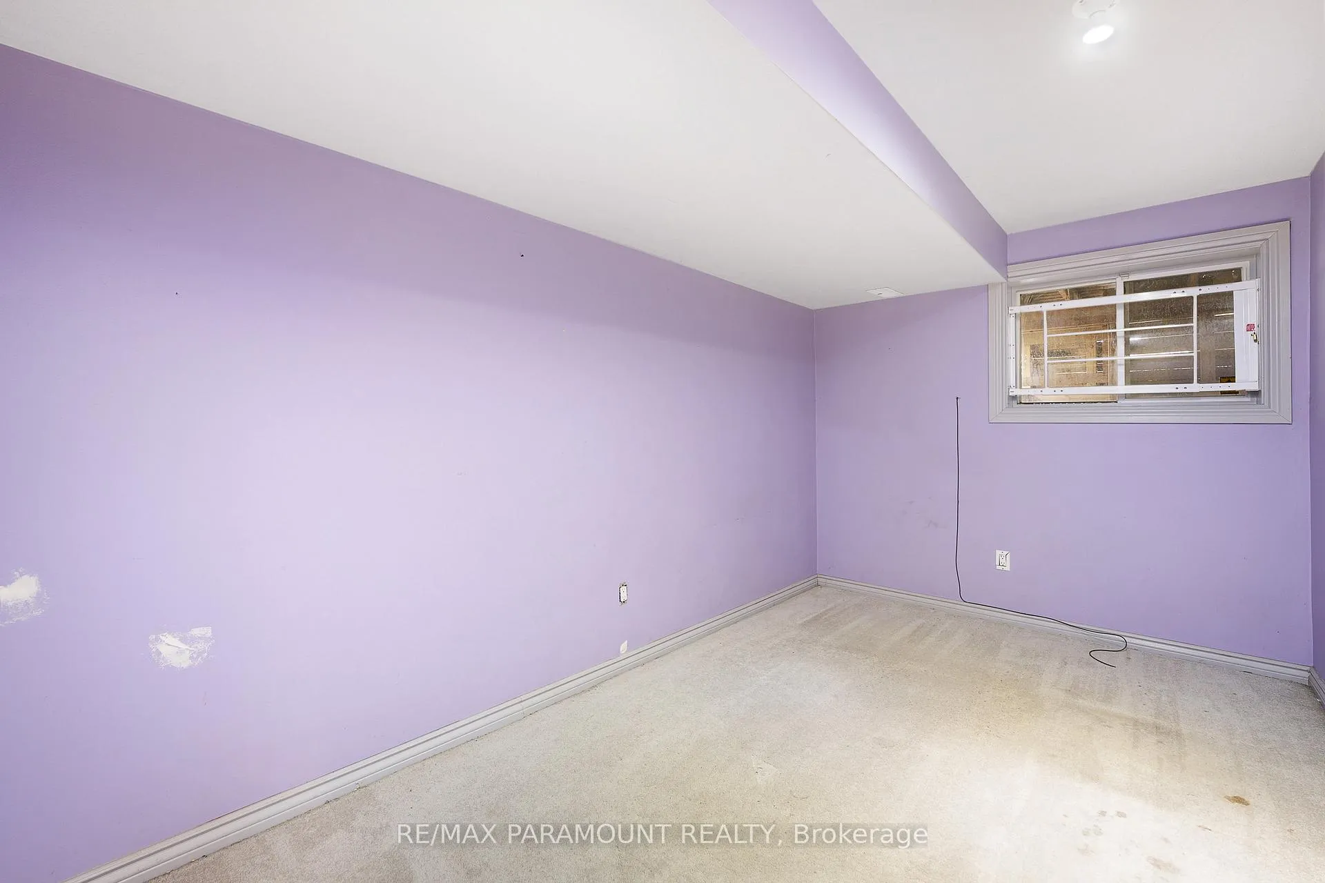 Photo 18 of 1505 Highnoon Drive, Windsor — HOMEH