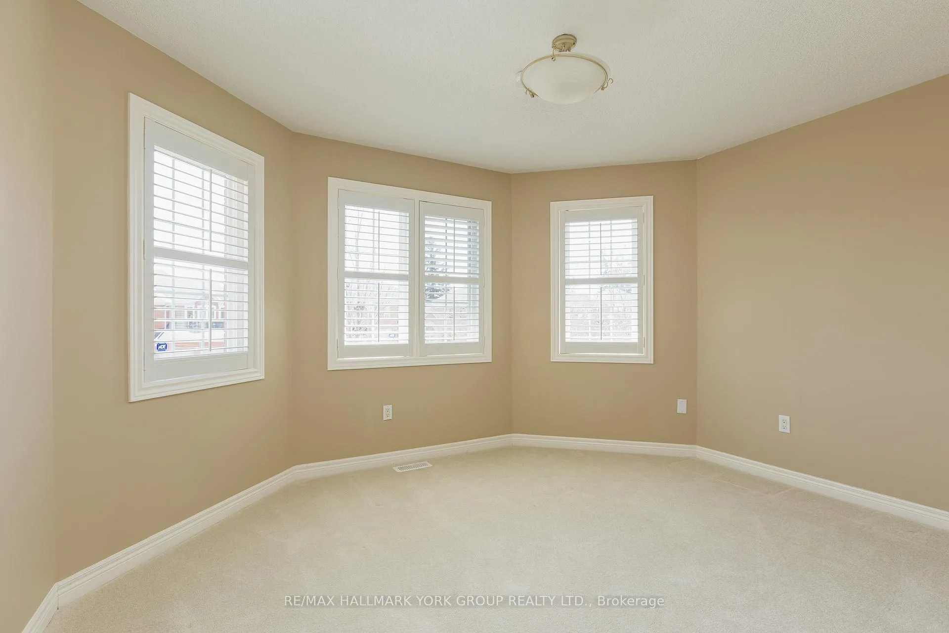 Photo 28 of 52 Forester Crescent, Markham, Cachet — HOMEH