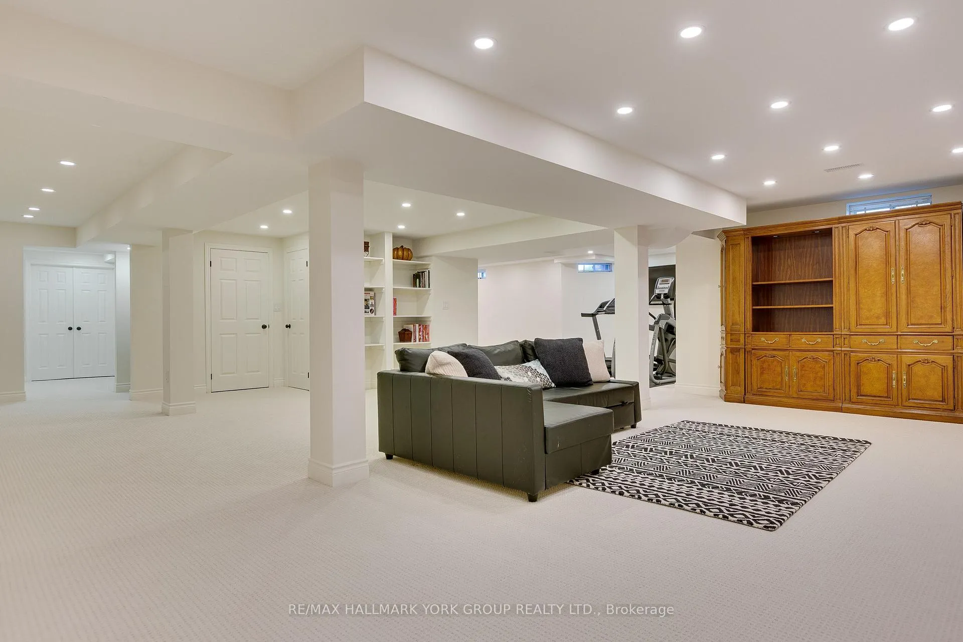 Photo 33 of 52 Forester Crescent, Markham, Cachet — HOMEH